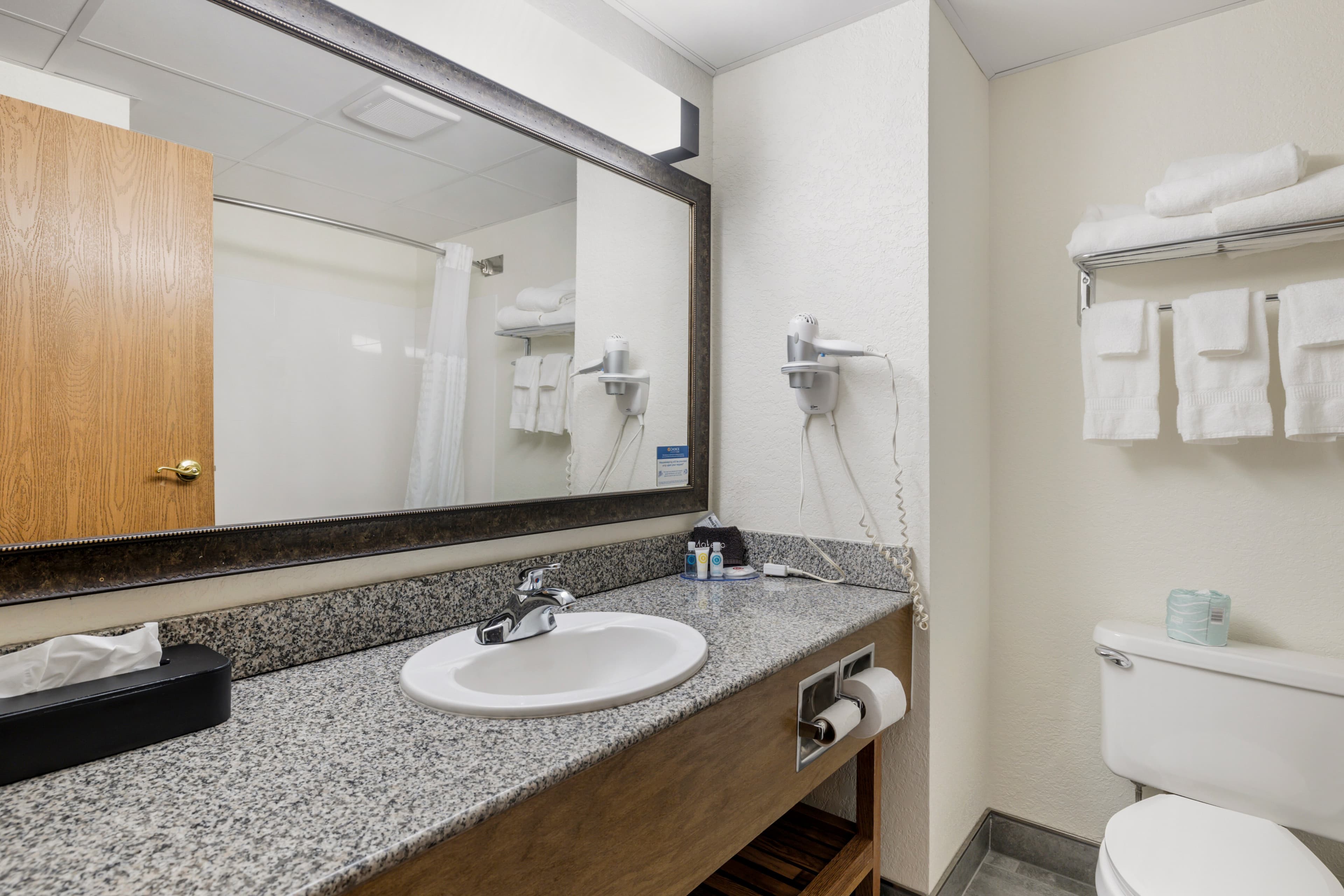 Comfort Inn & Suites Mt. Rushmore — 34