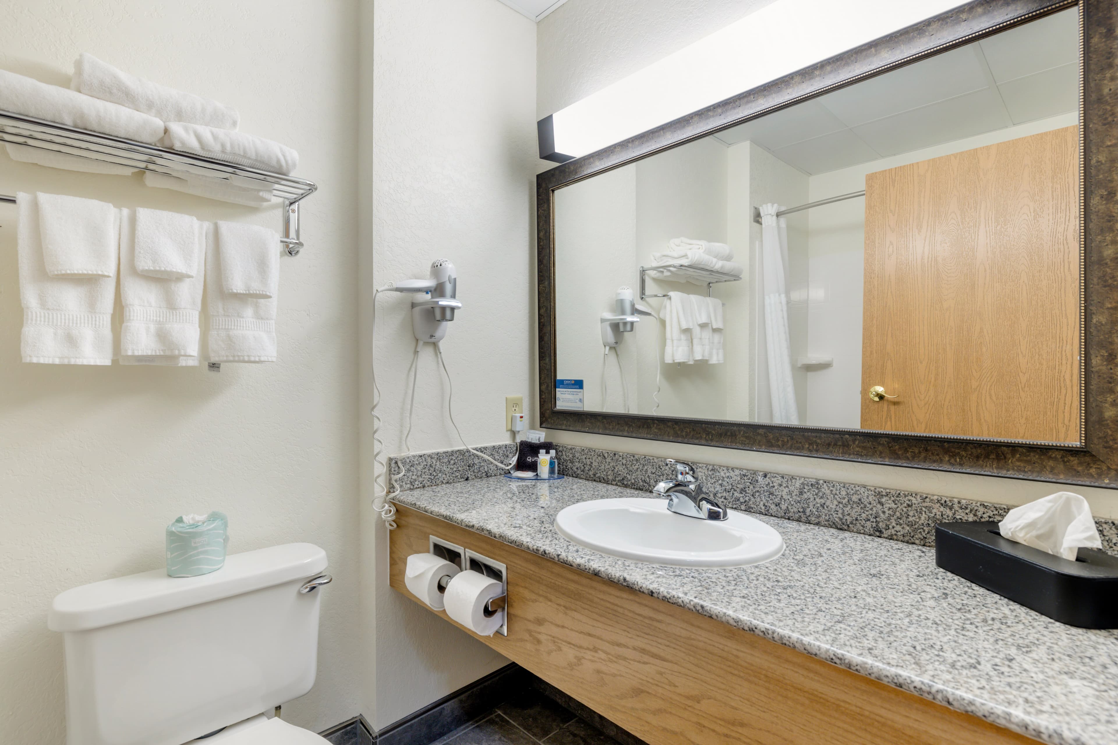 Comfort Inn & Suites Mt. Rushmore — 31