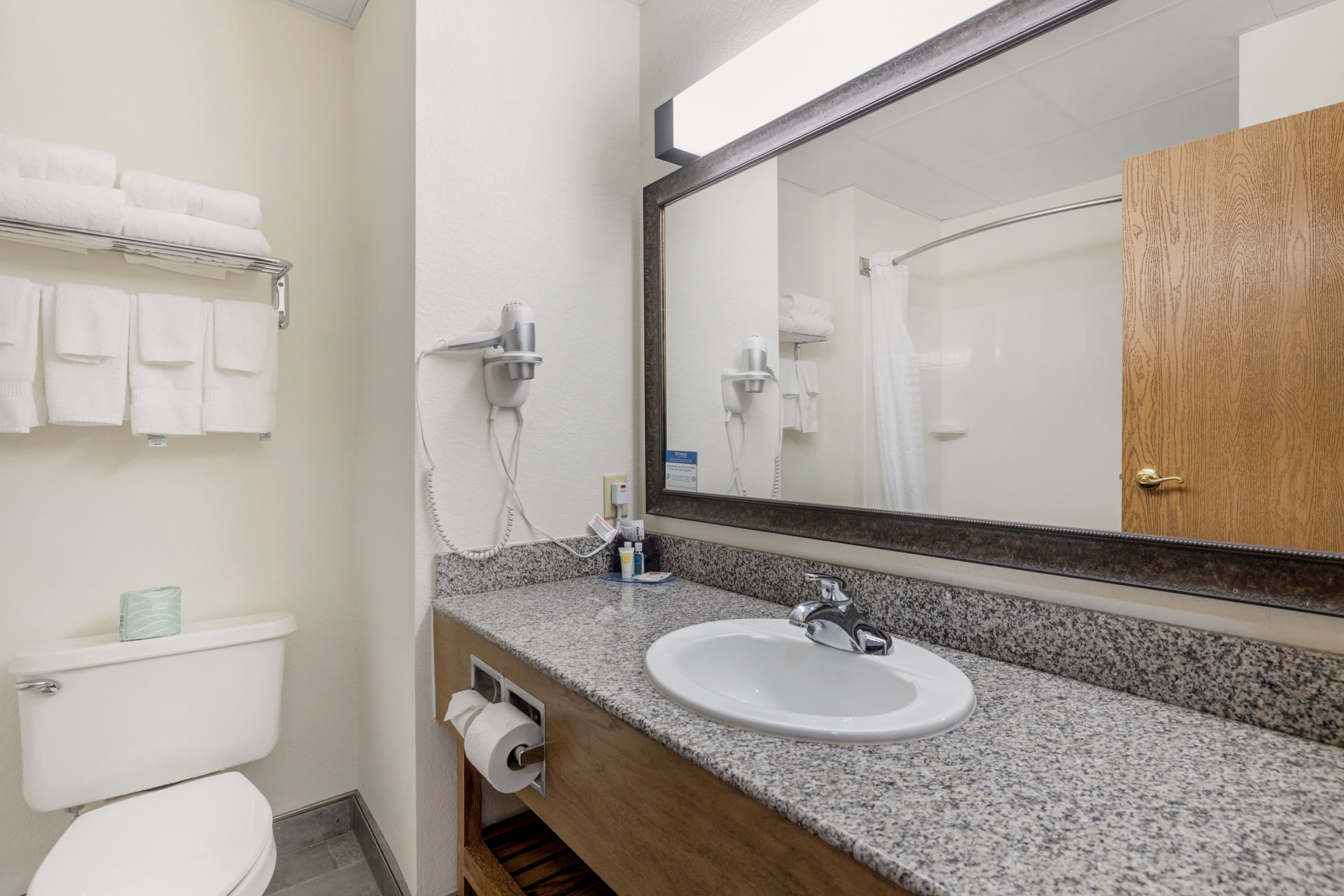 Comfort Inn & Suites Mt. Rushmore — 38