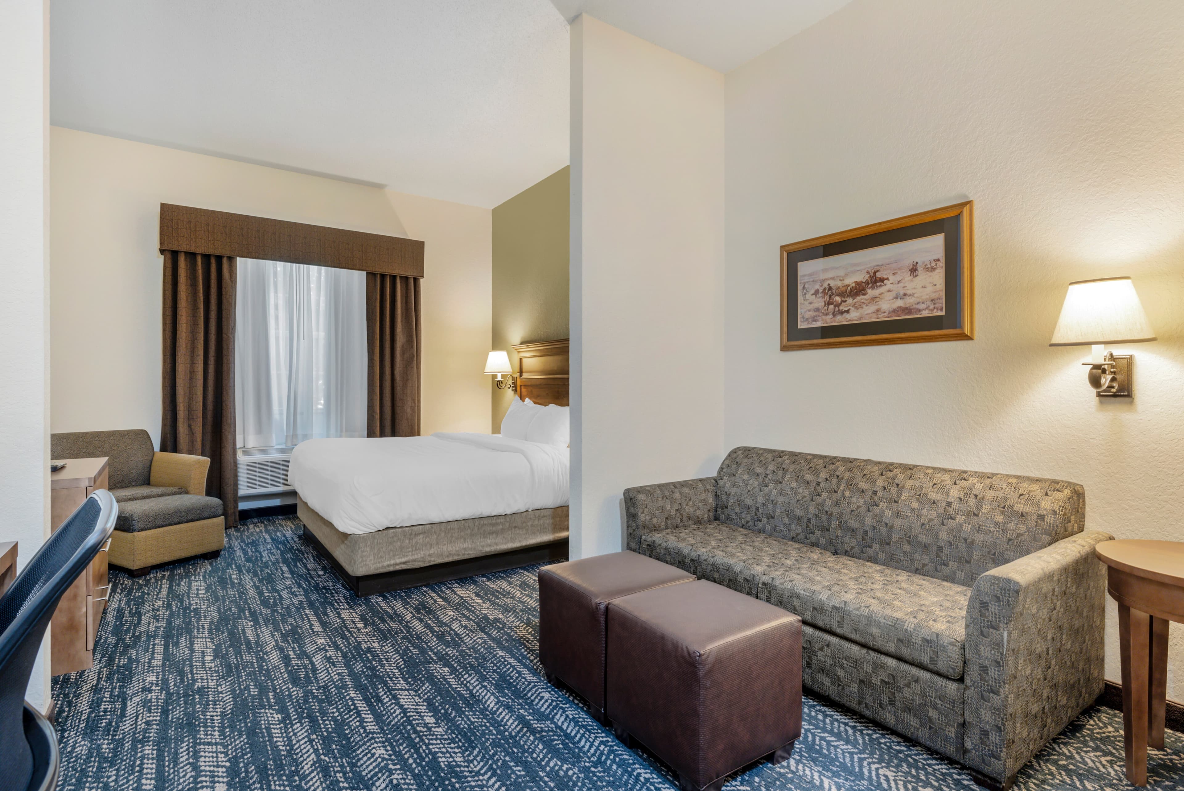 Comfort Inn & Suites Mt. Rushmore — 7