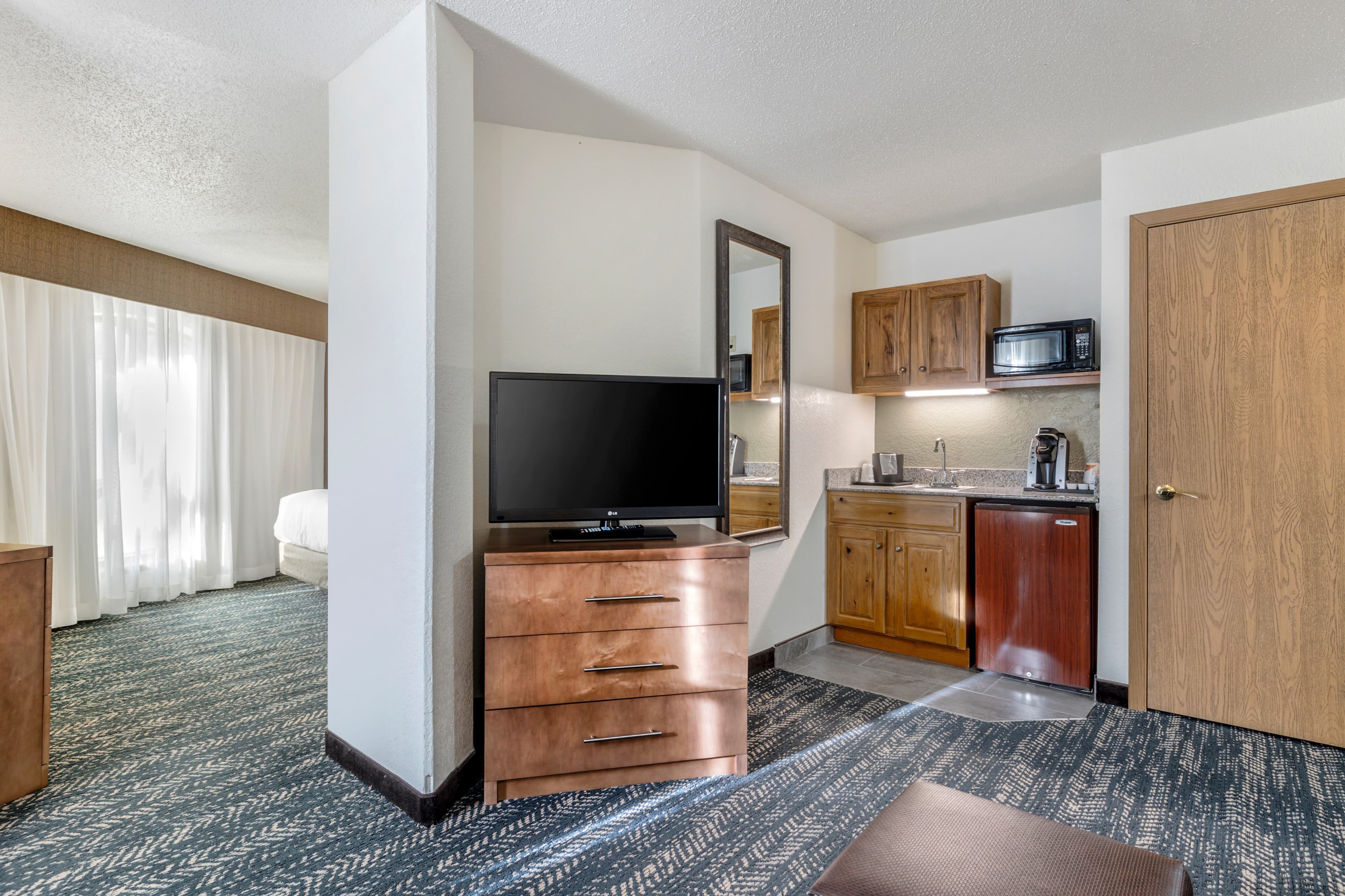 Comfort Inn & Suites Mt. Rushmore — 12