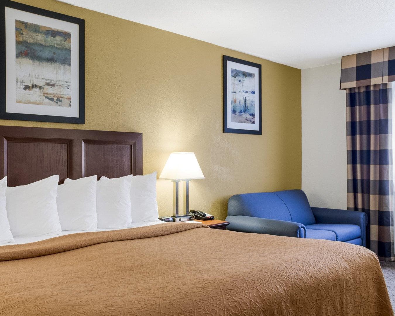 Quality Inn Oacoma - Chamberlain - Image 2
