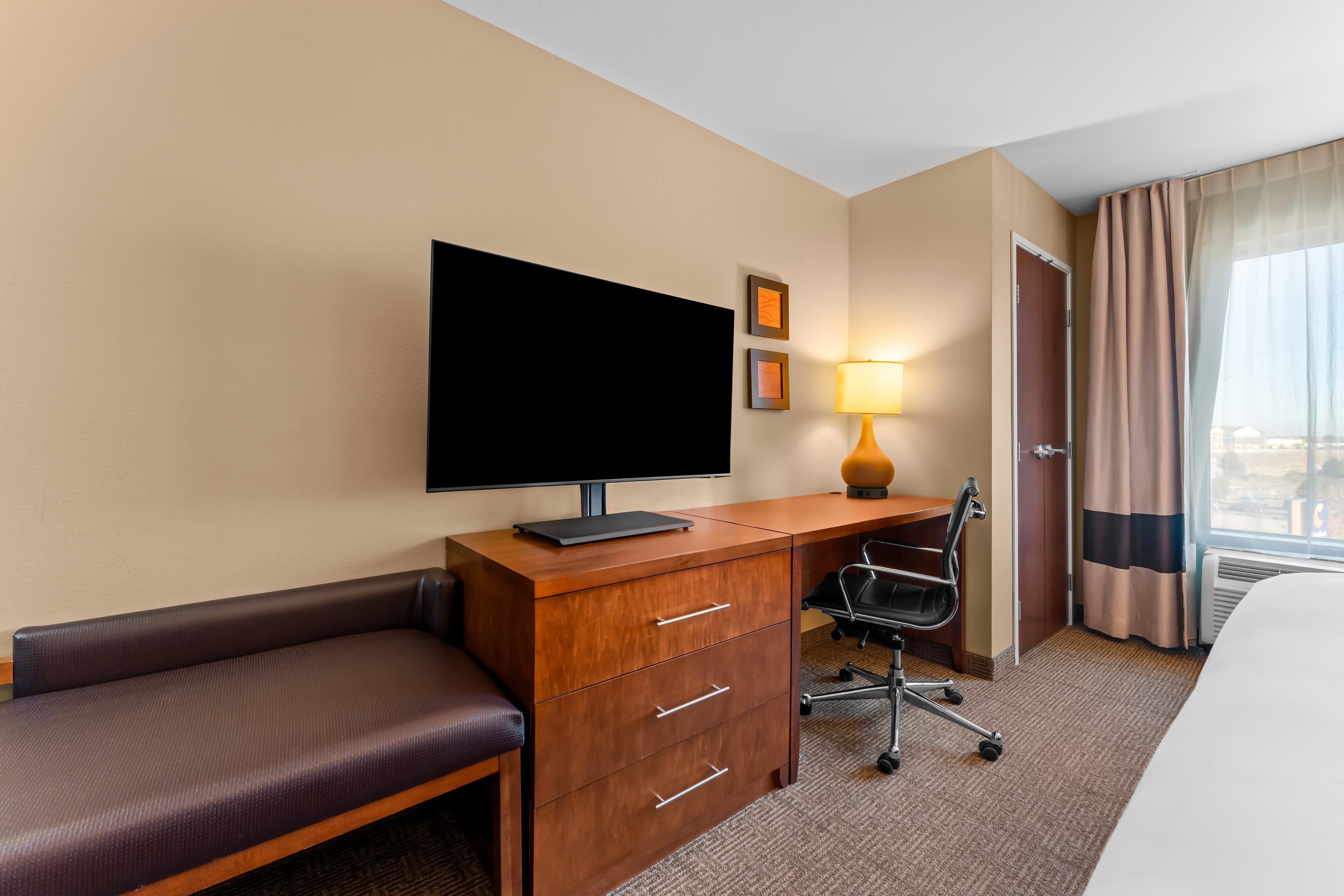 Comfort Inn & Suites Avera Southwest — 15