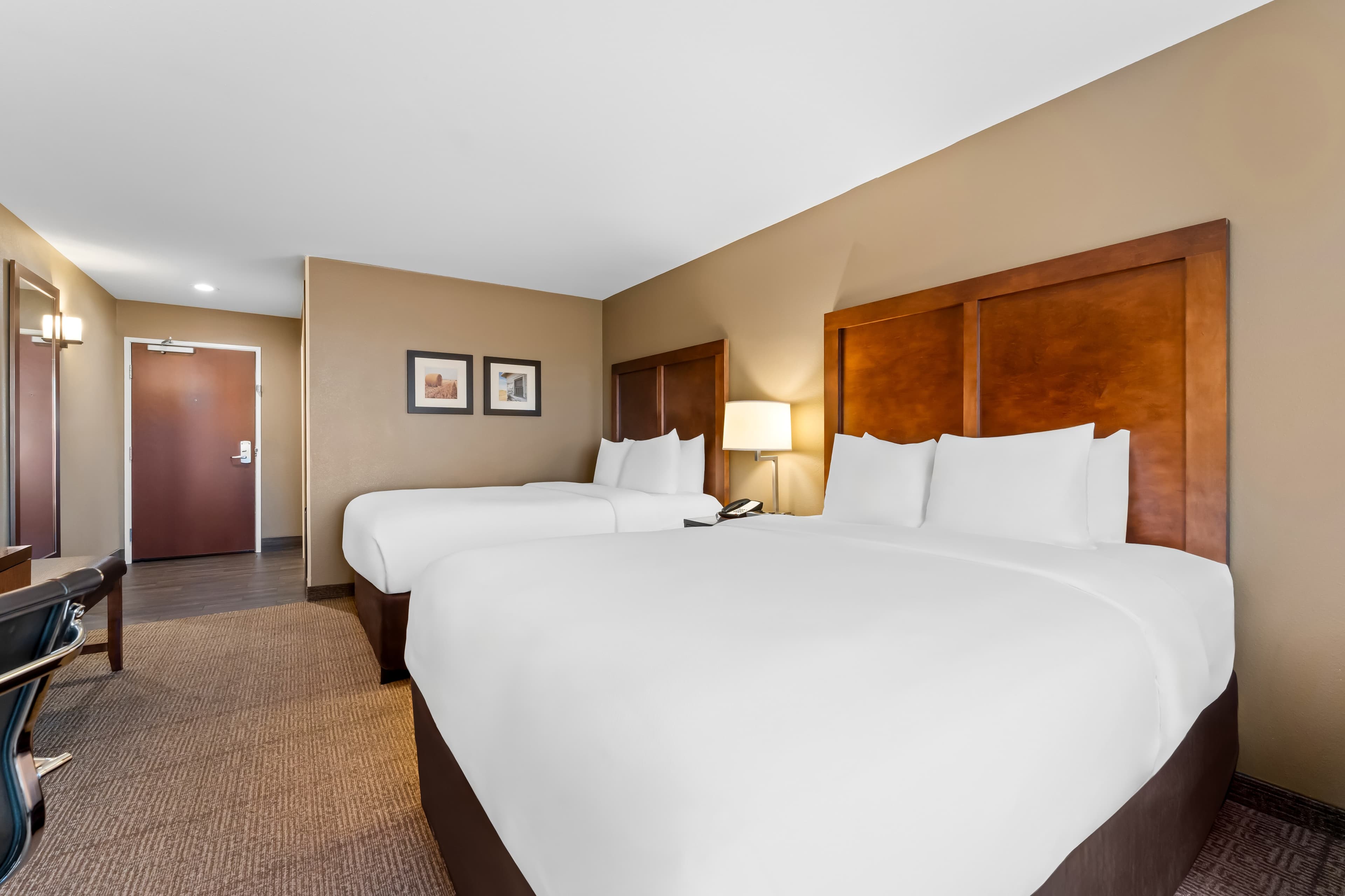 Comfort Inn & Suites Avera Southwest — 11