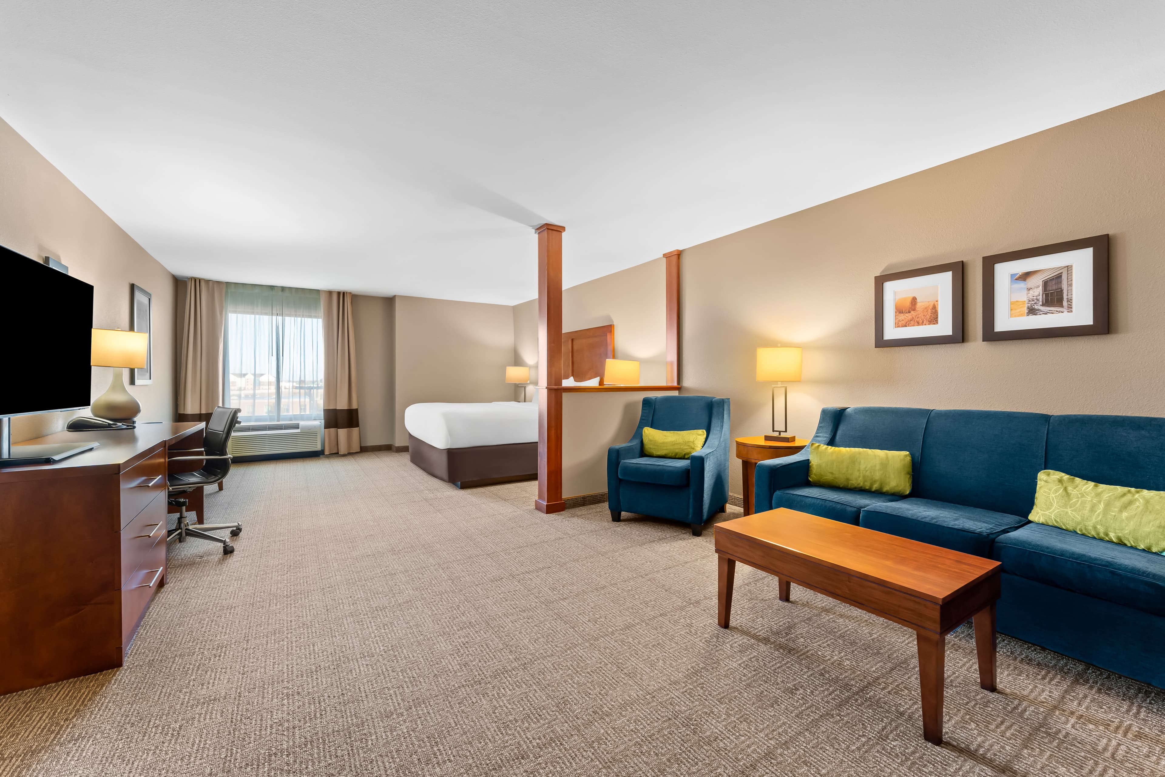 Comfort Inn & Suites Avera Southwest — 37