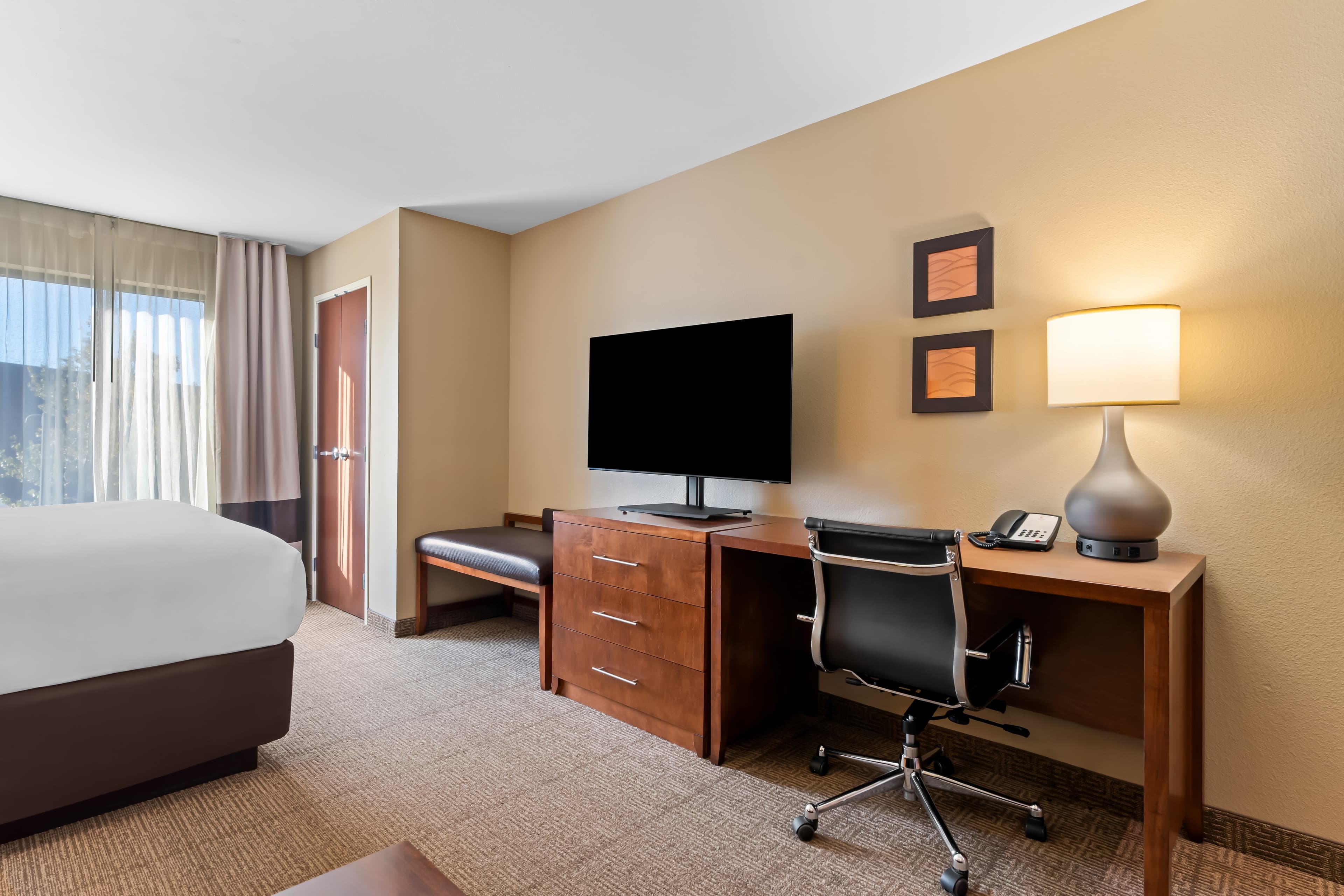 Comfort Inn & Suites Avera Southwest — 45