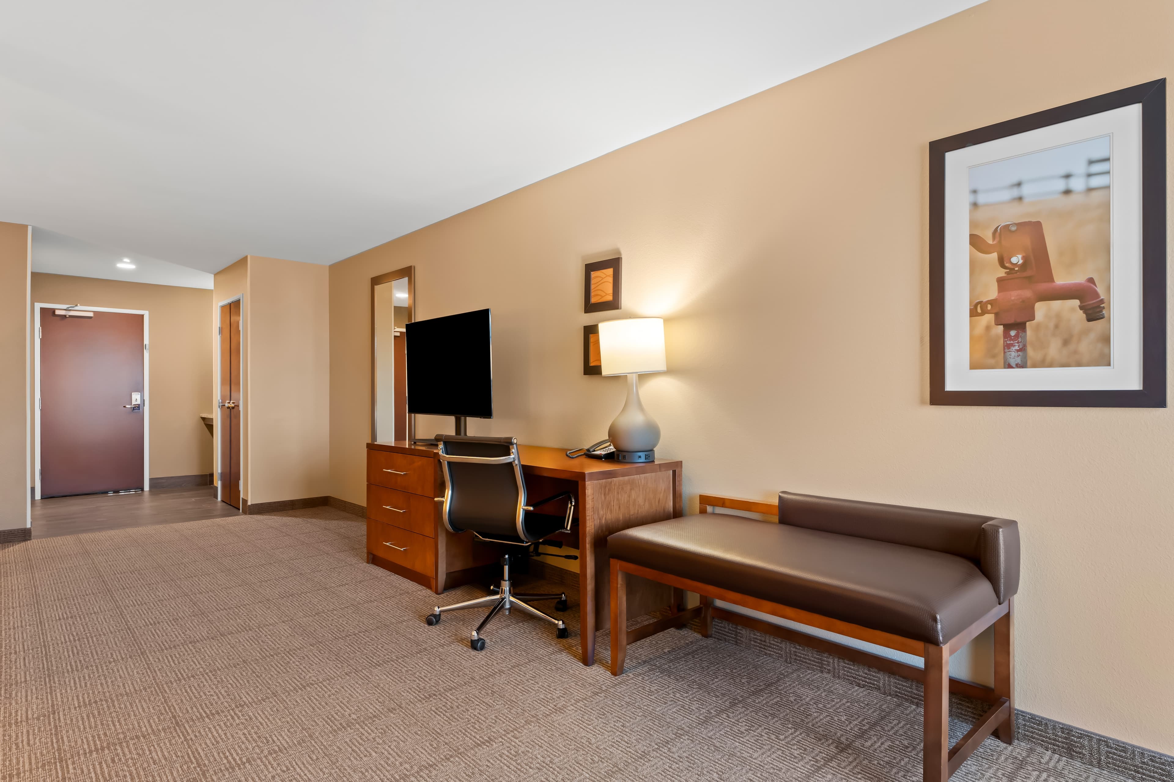 Comfort Inn & Suites Avera Southwest — 39