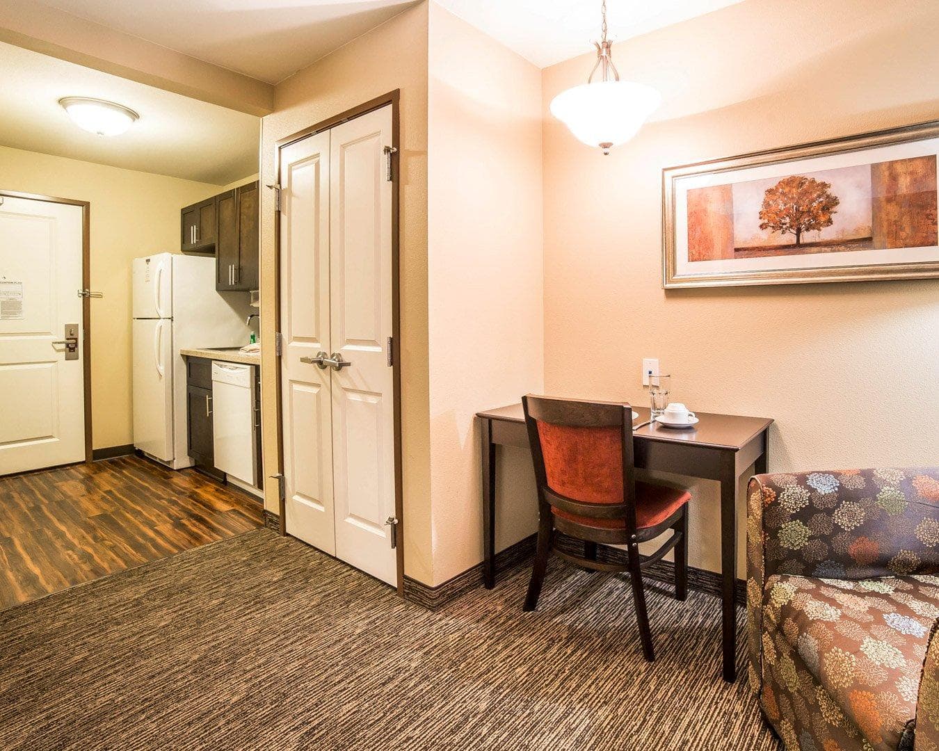 MainStay Suites Rapid City — 8