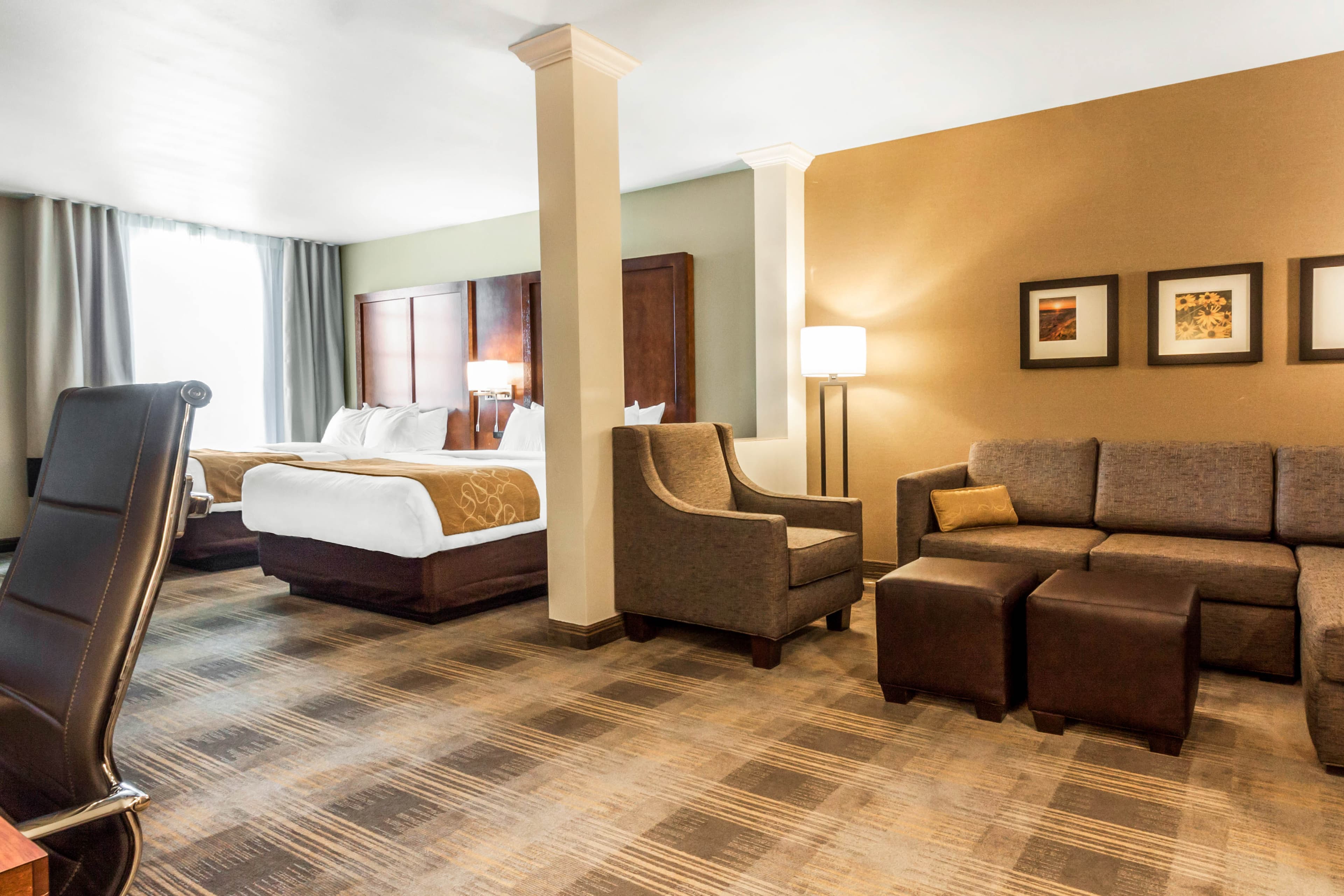 Comfort Suites University — 27