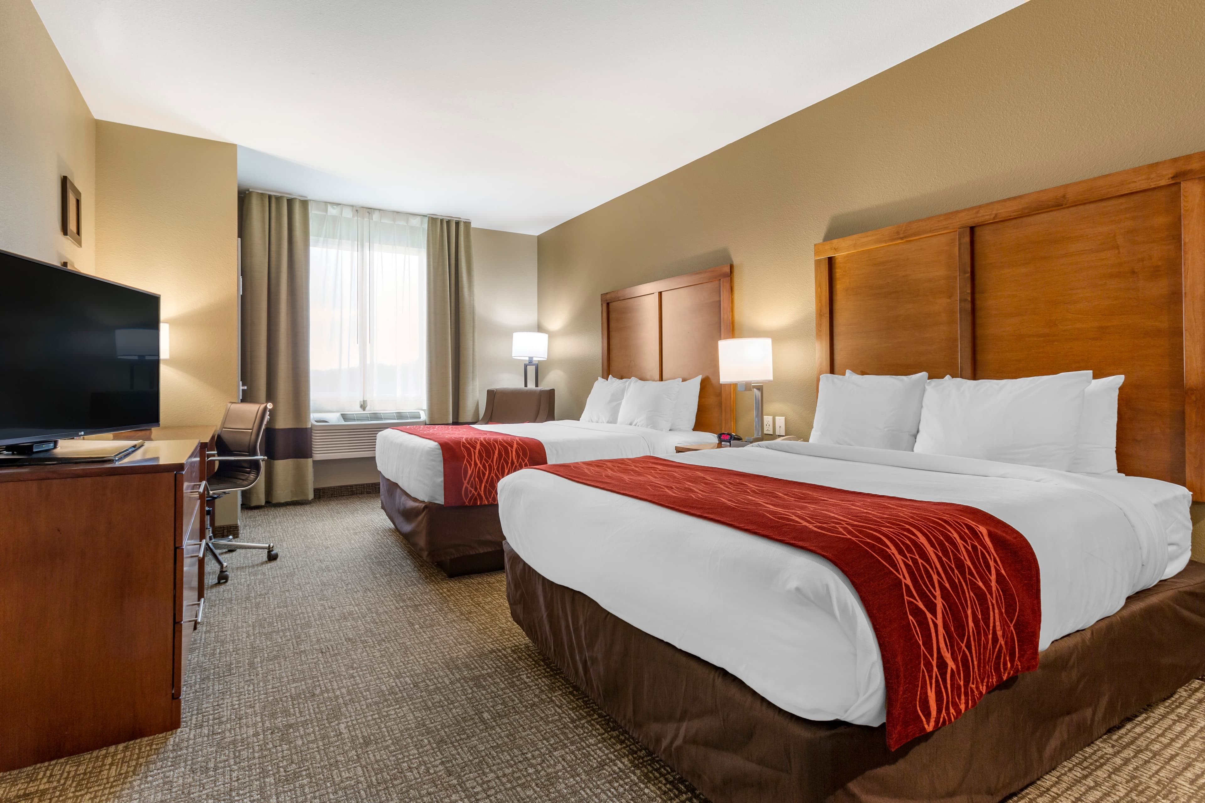 Comfort Inn & Suites Near Mt. Rushmore — 13