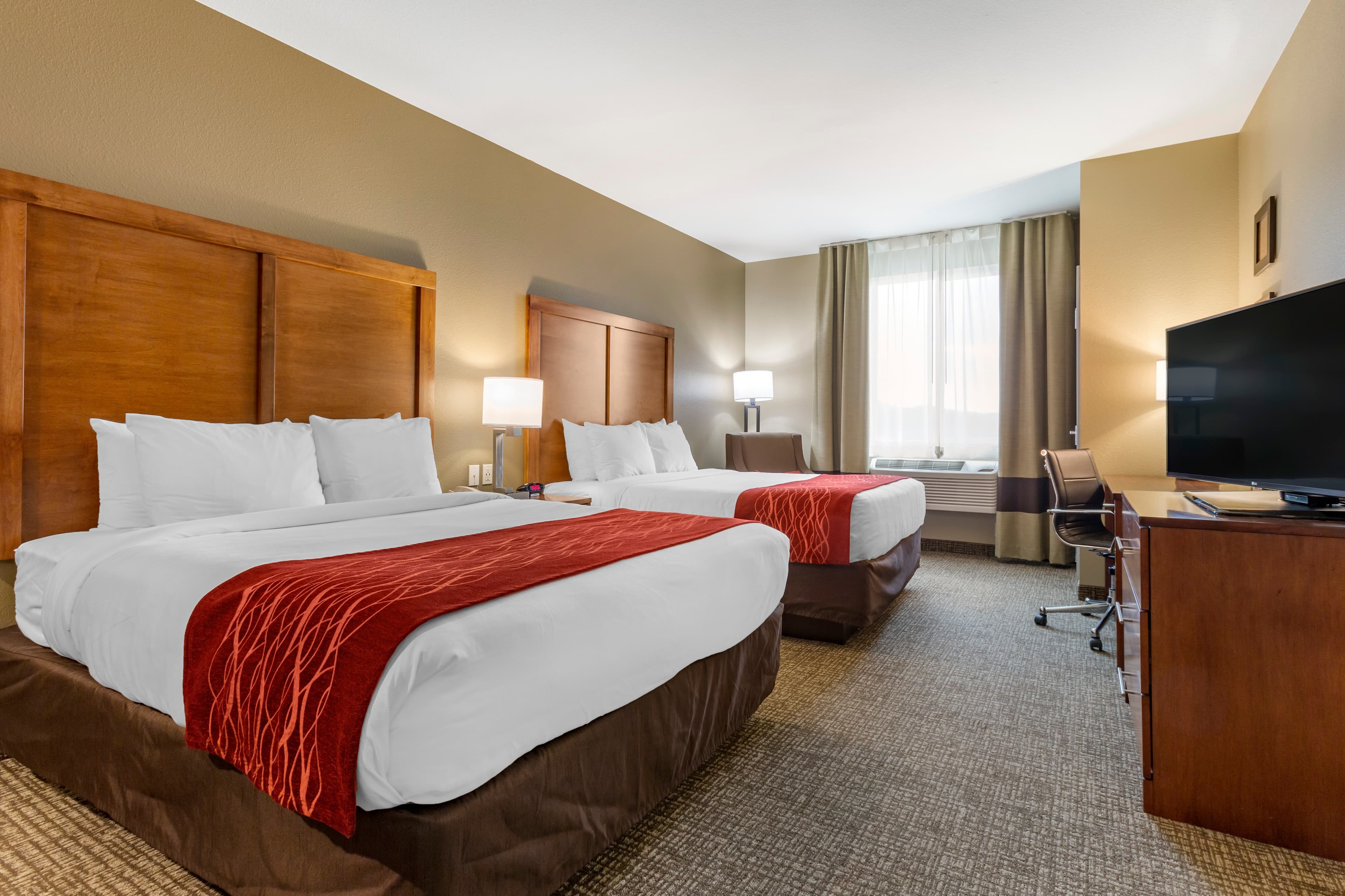 Comfort Inn & Suites Near Mt. Rushmore — 21