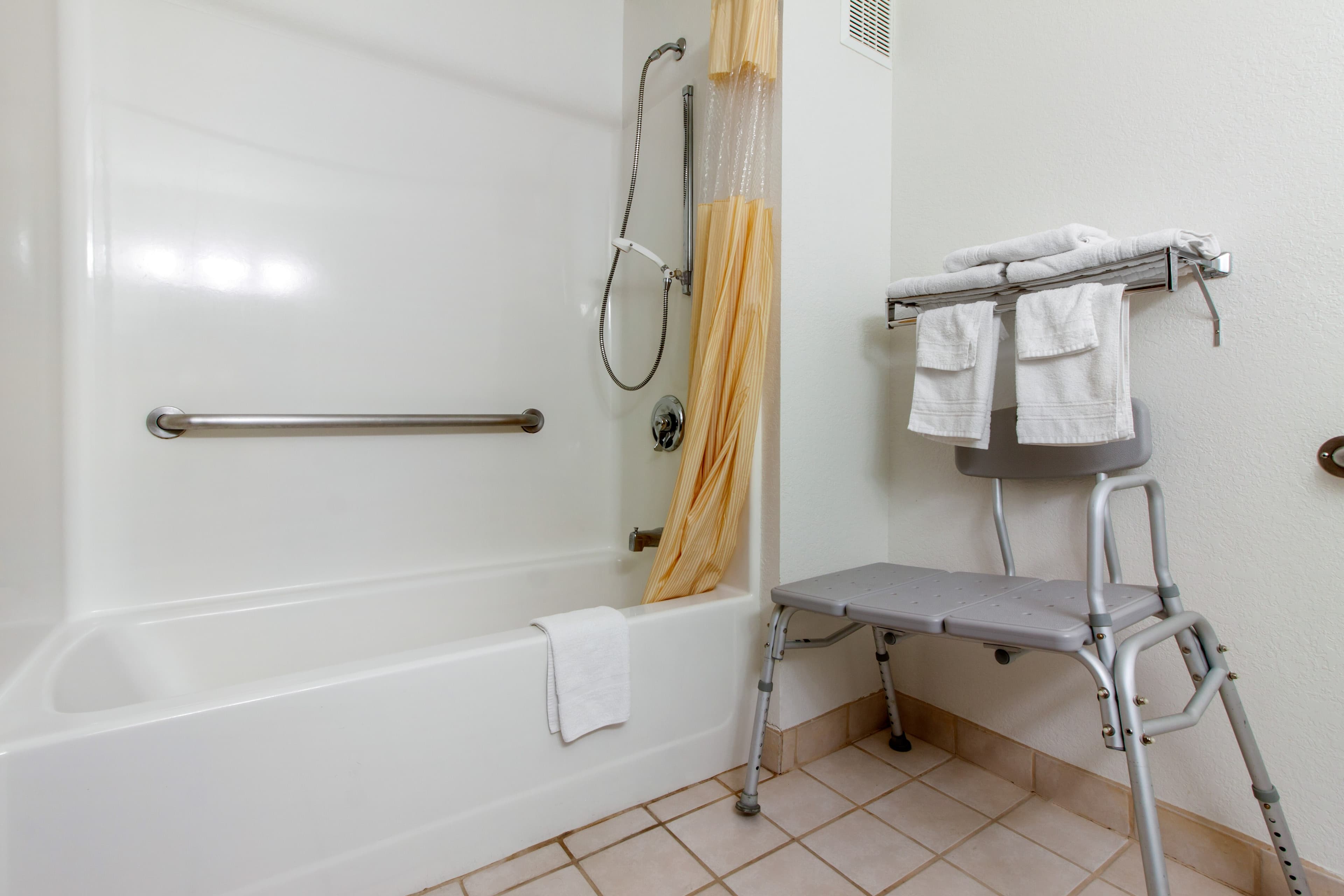 Econo Lodge Oacoma - Chamberlain West — 13
