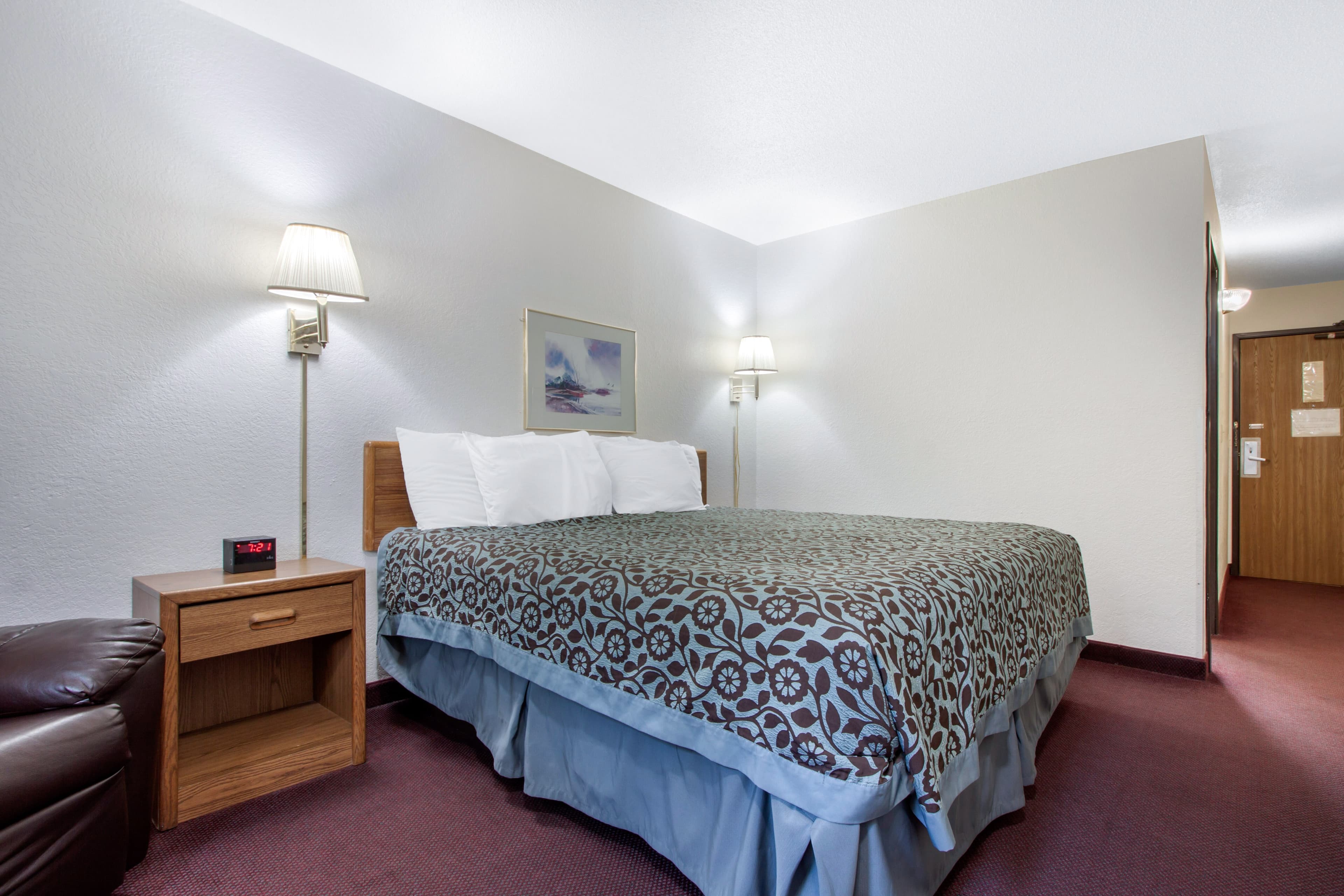 Econo Lodge Oacoma - Chamberlain West — 14