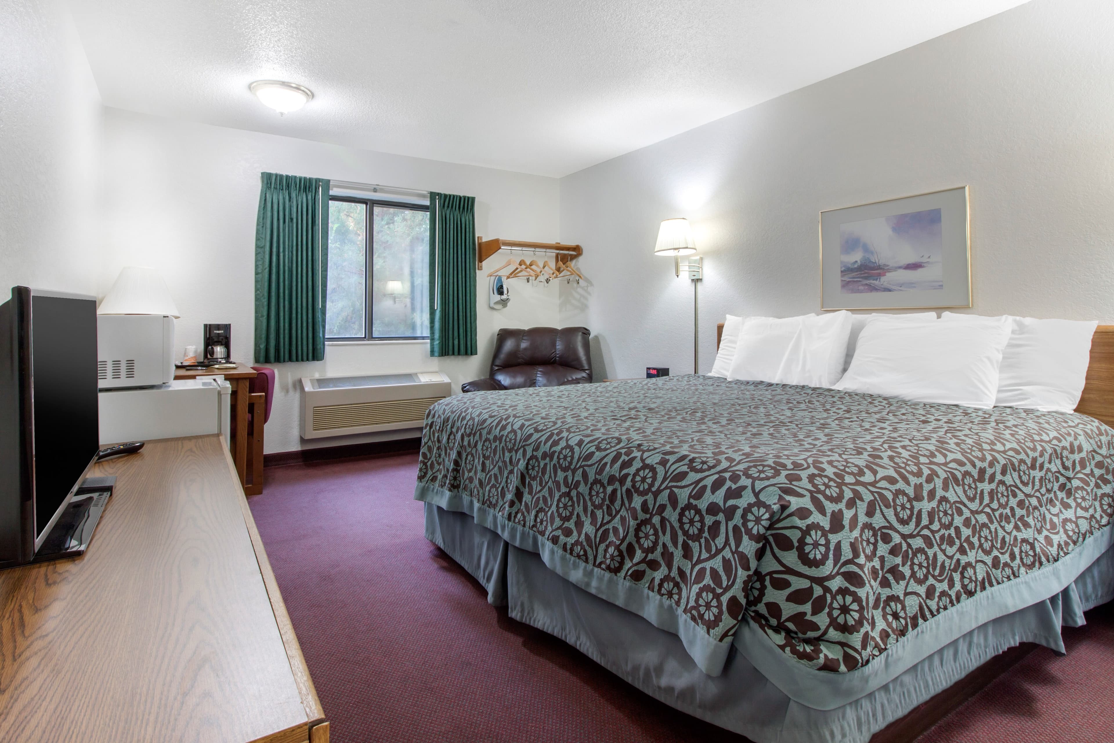 Econo Lodge Oacoma - Chamberlain West — 16