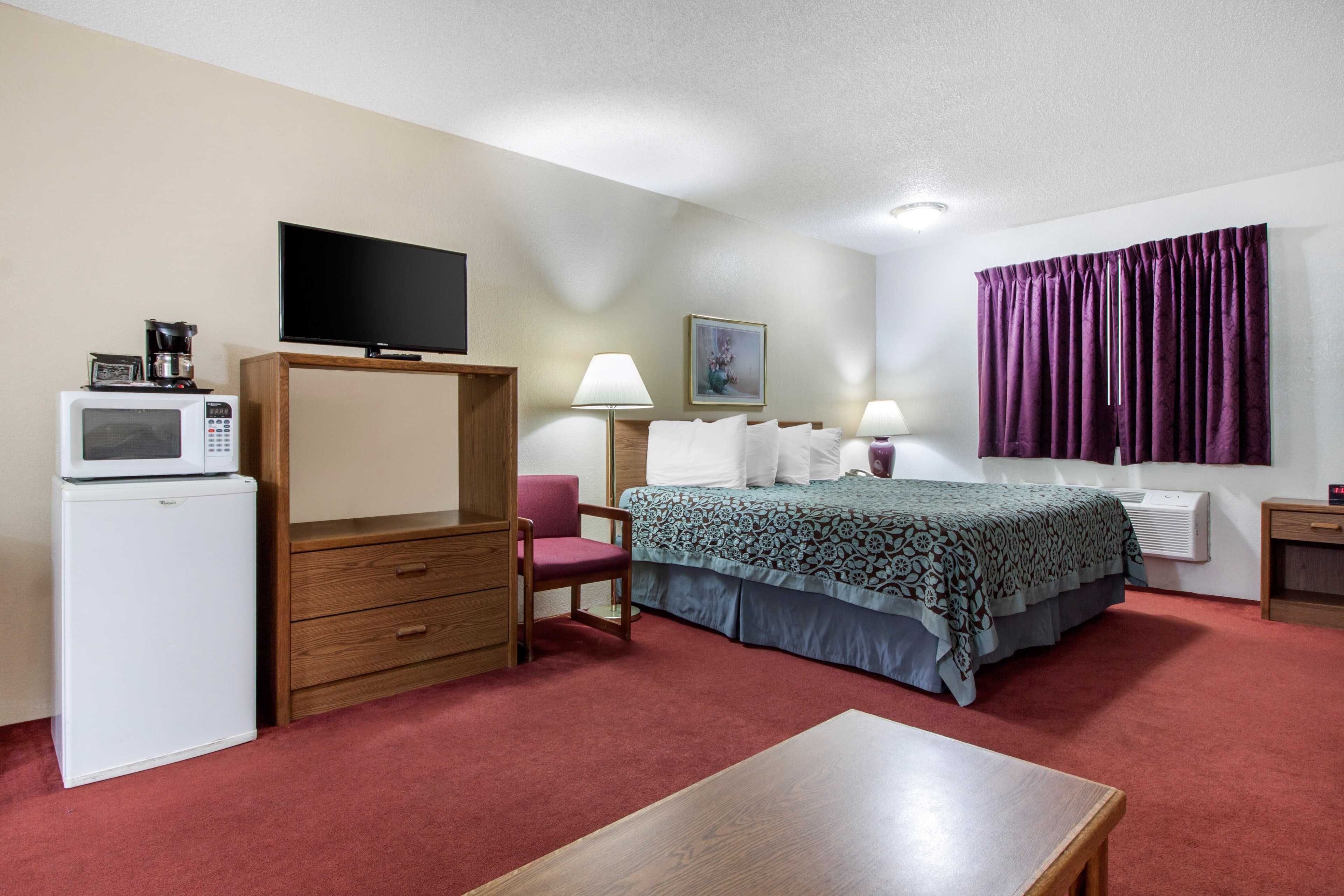 Econo Lodge Oacoma - Chamberlain West — 29