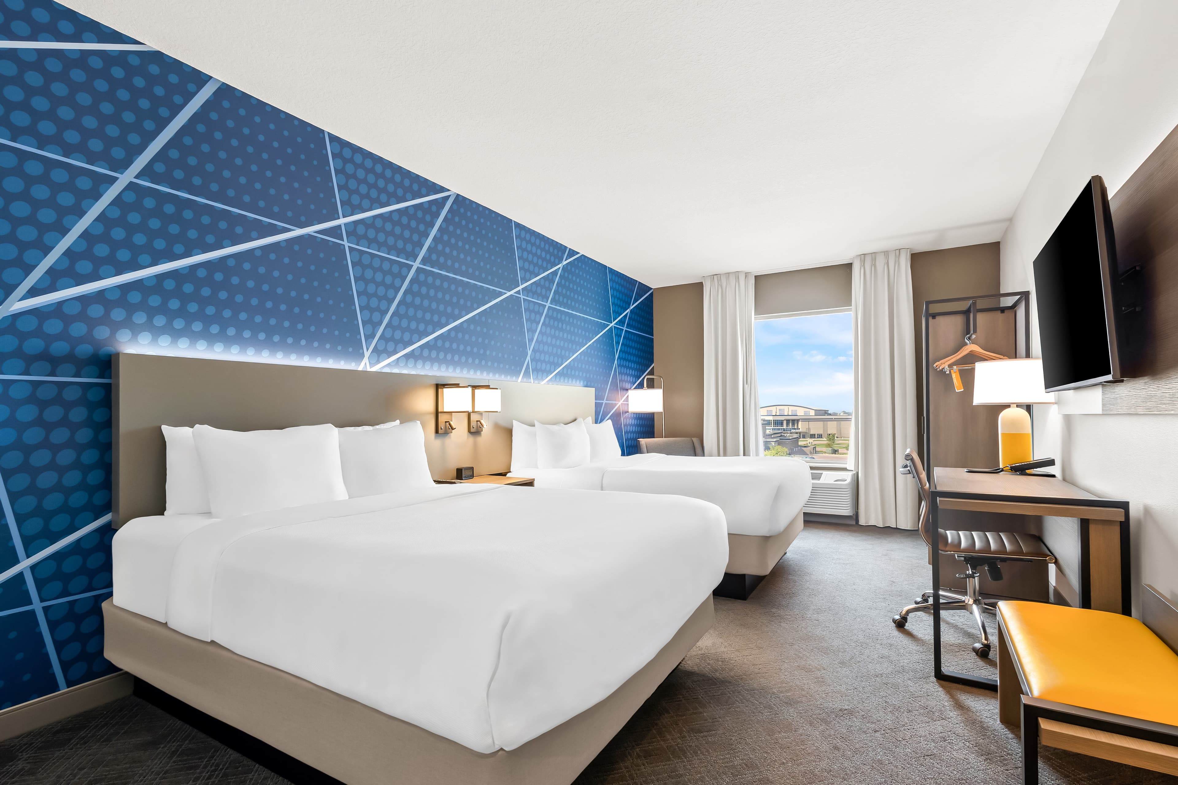 Comfort Inn & Suites at Sanford Sports Complex — 6
