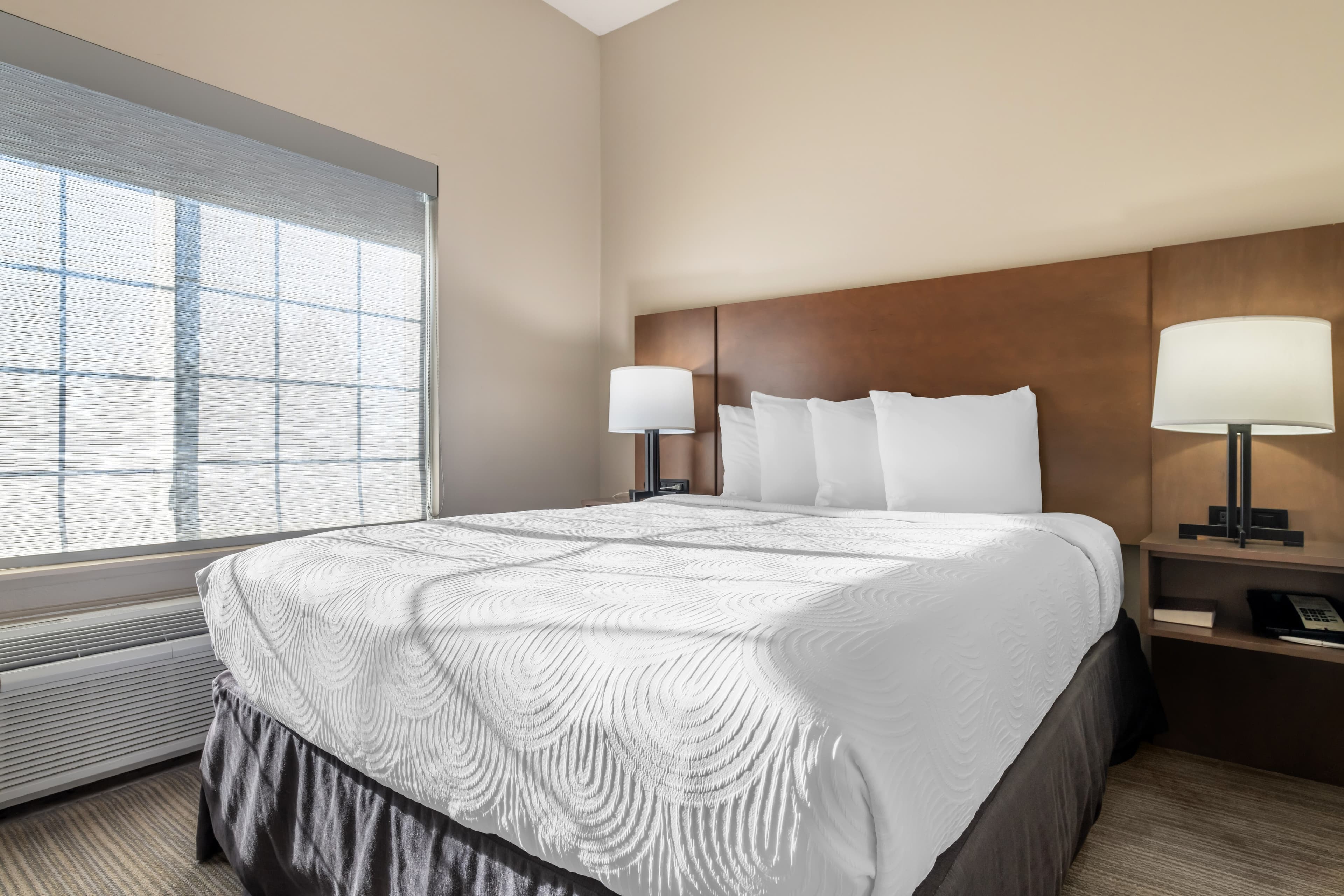 Country Inn & Suites by Radisson, Watertown, SD — 30