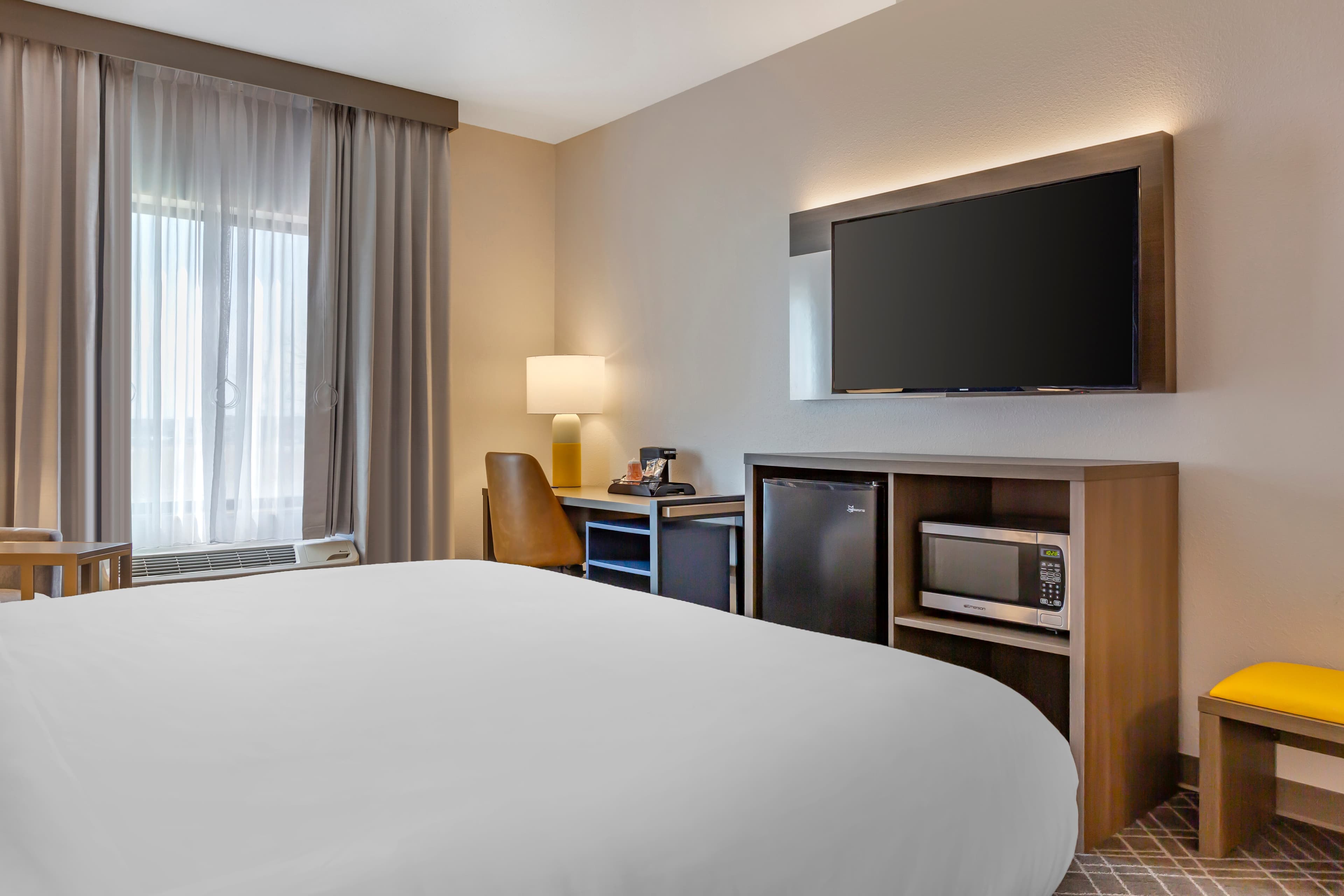 Comfort Inn & Suites Rapid City near Mt Rushmore — 11