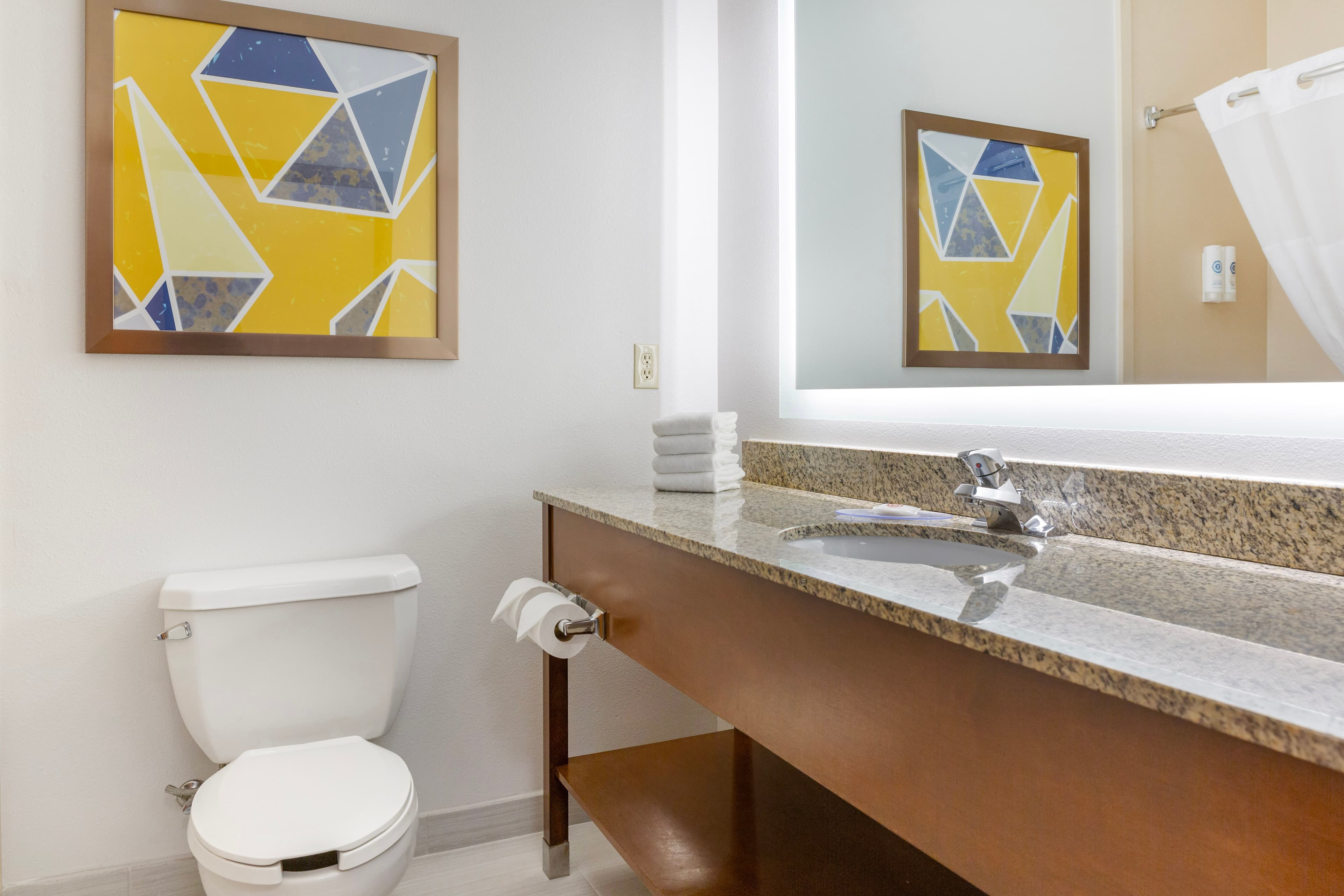 Comfort Inn & Suites Rapid City near Mt Rushmore — 23