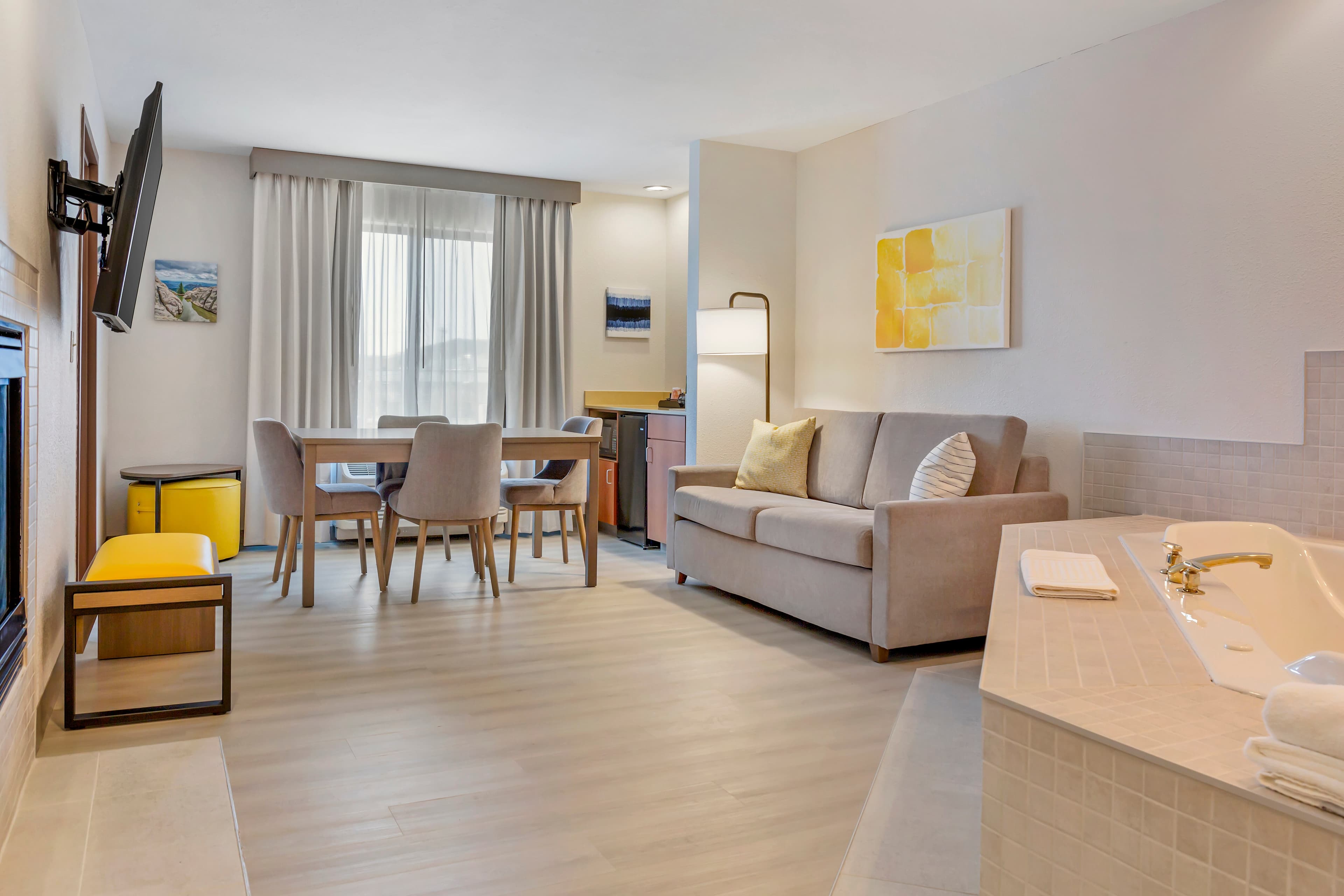 Comfort Inn & Suites Rapid City near Mt Rushmore — 41