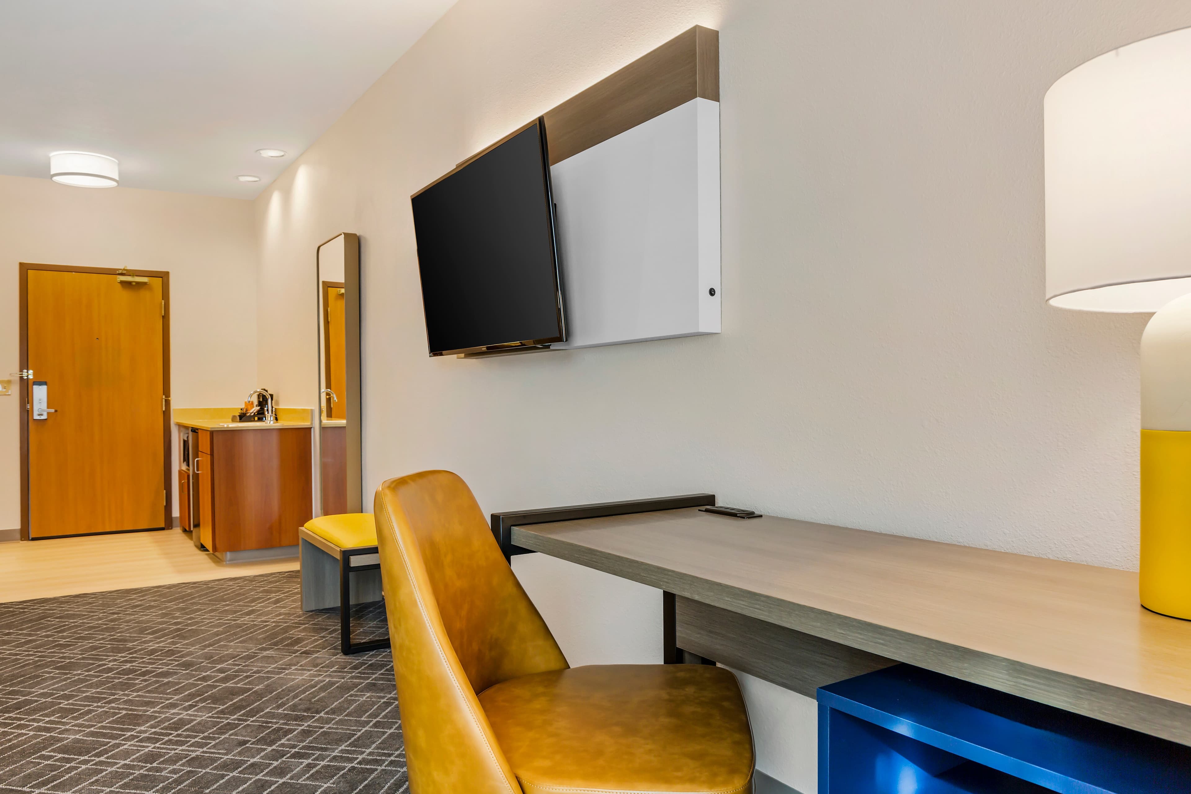 Comfort Inn & Suites Rapid City near Mt Rushmore — 57