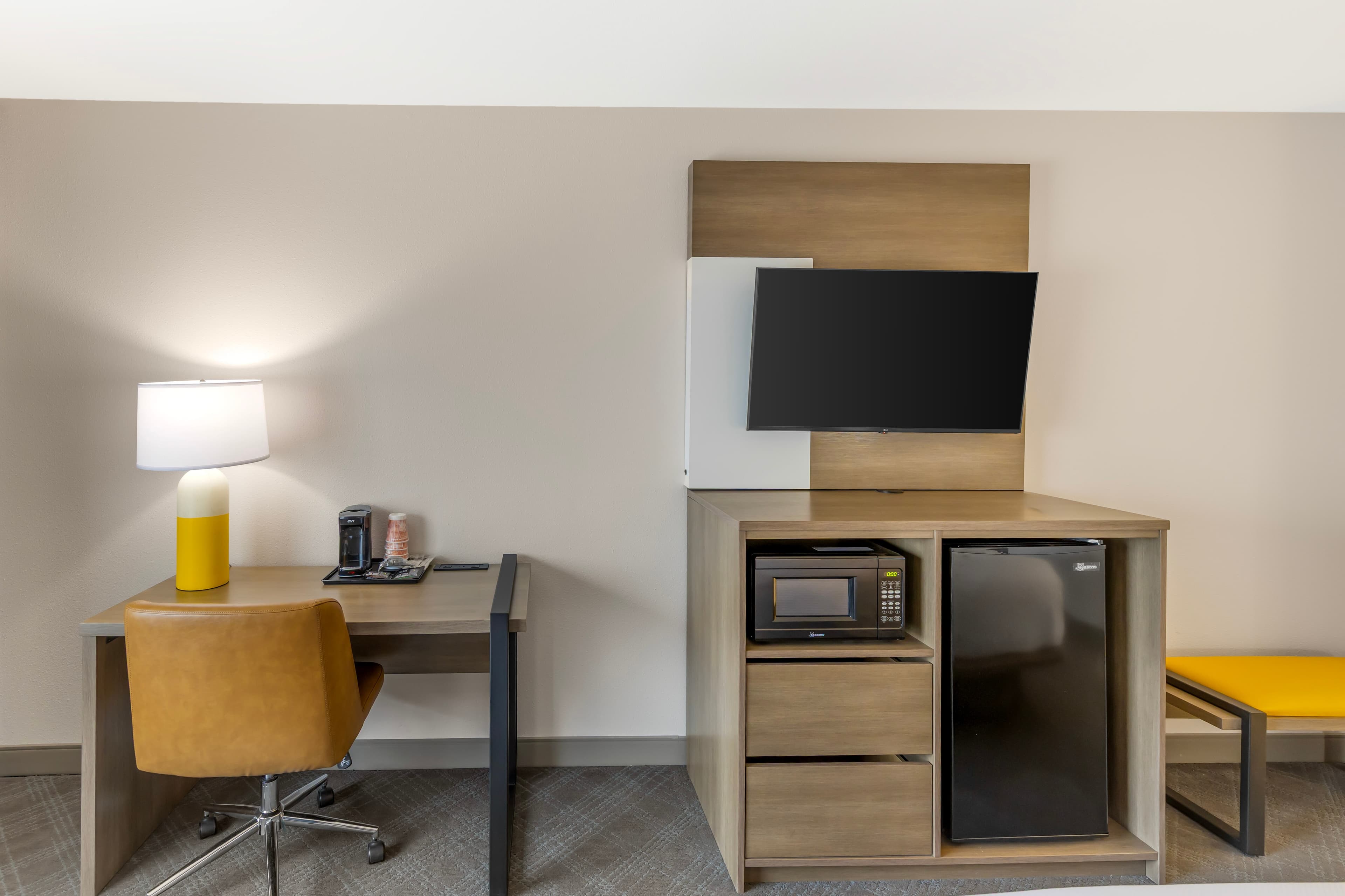 Comfort Inn & Suites Summerset - North Rapid City — 9