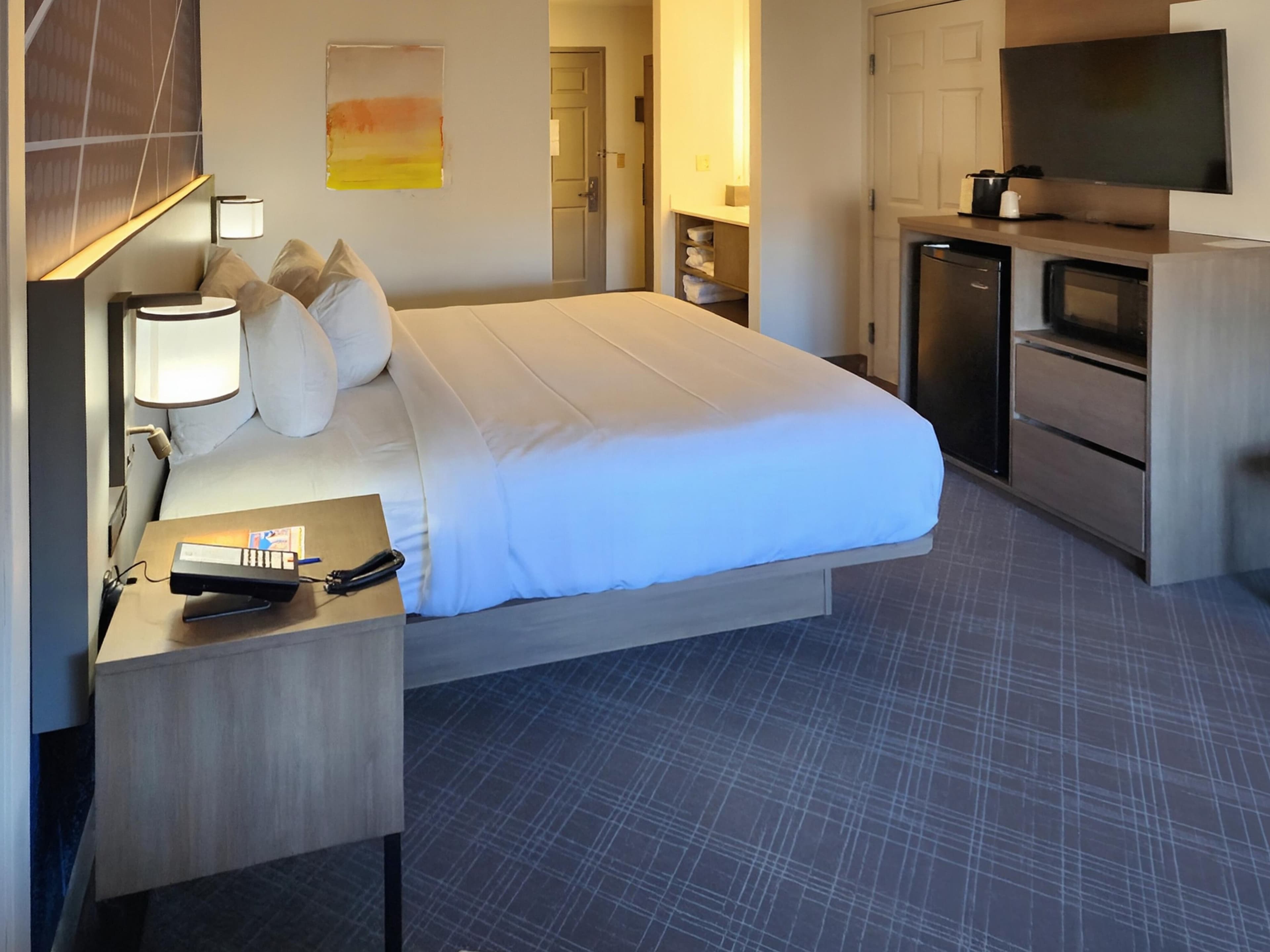 Comfort Inn & Suites Summerset - North Rapid City - Image 2