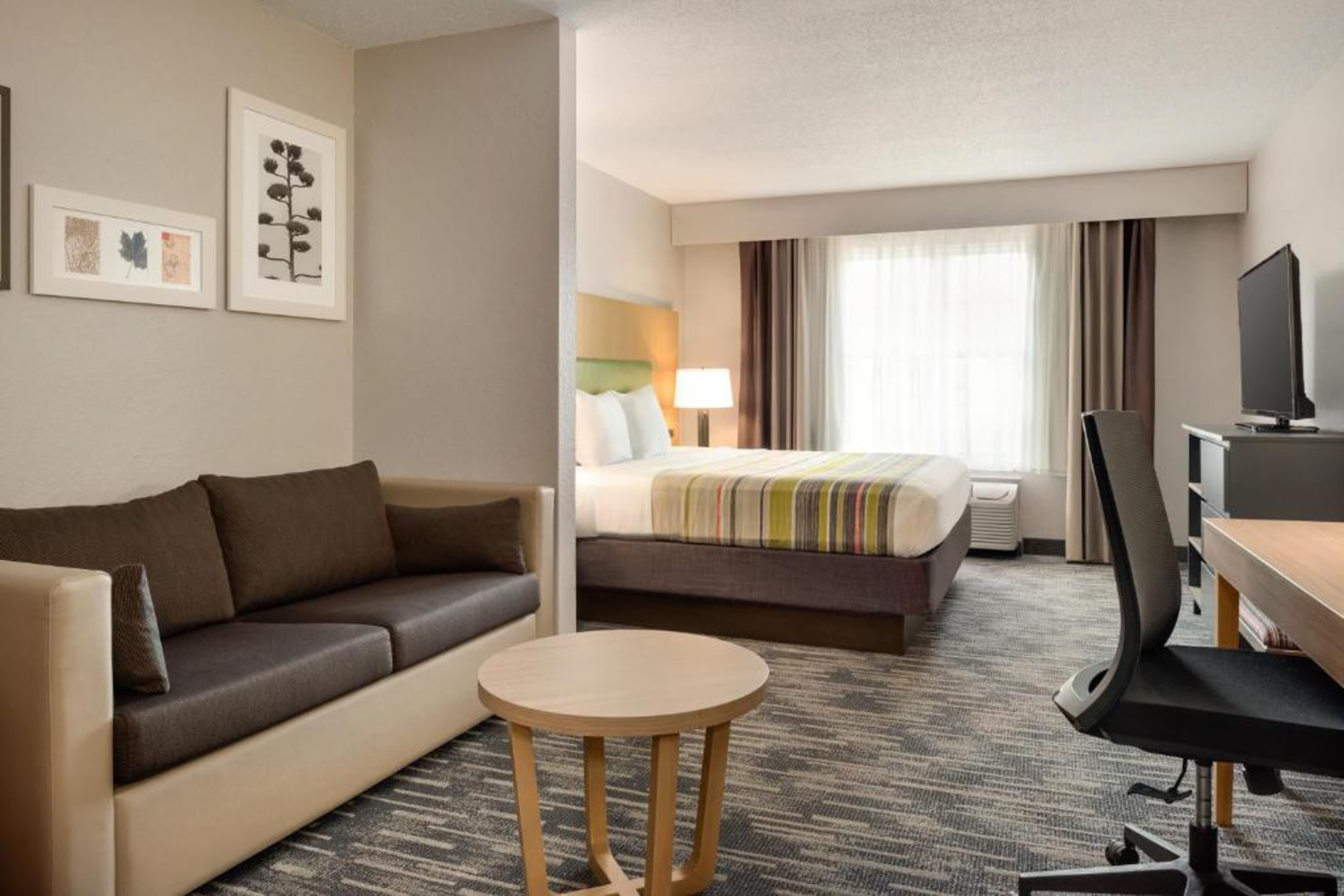Country Inn & Suites by Radisson, Brookings, SD — 19
