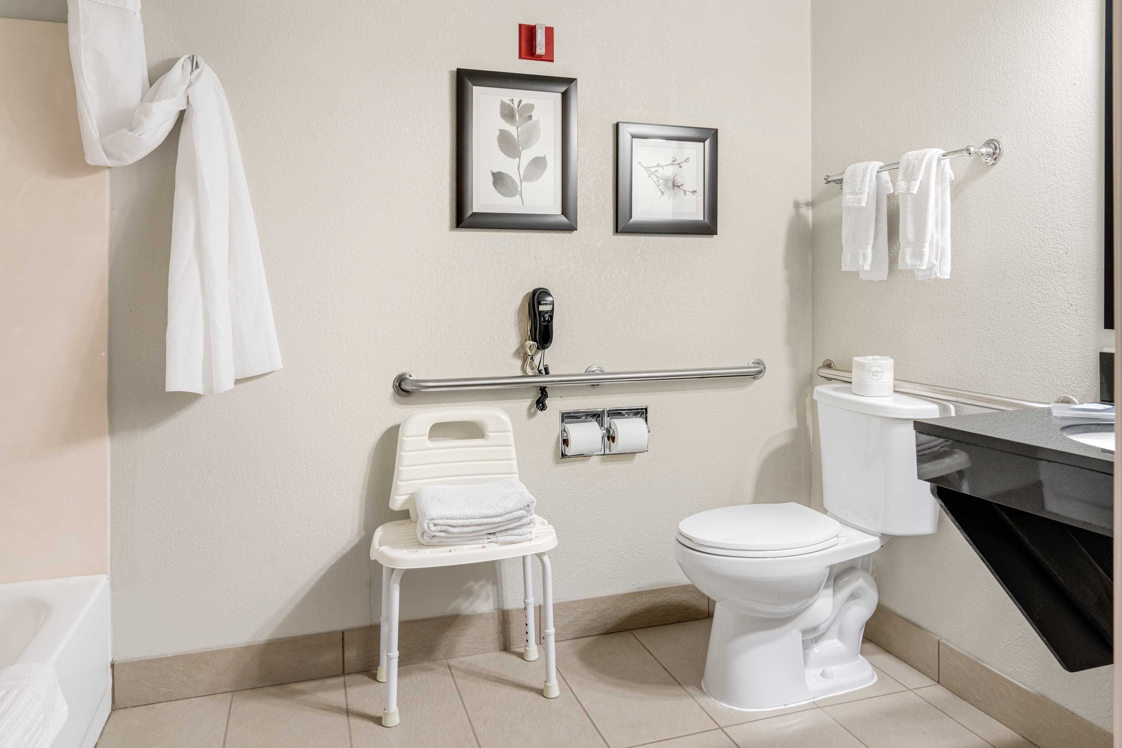 Country Inn & Suites by Radisson, Brookings, SD — 10
