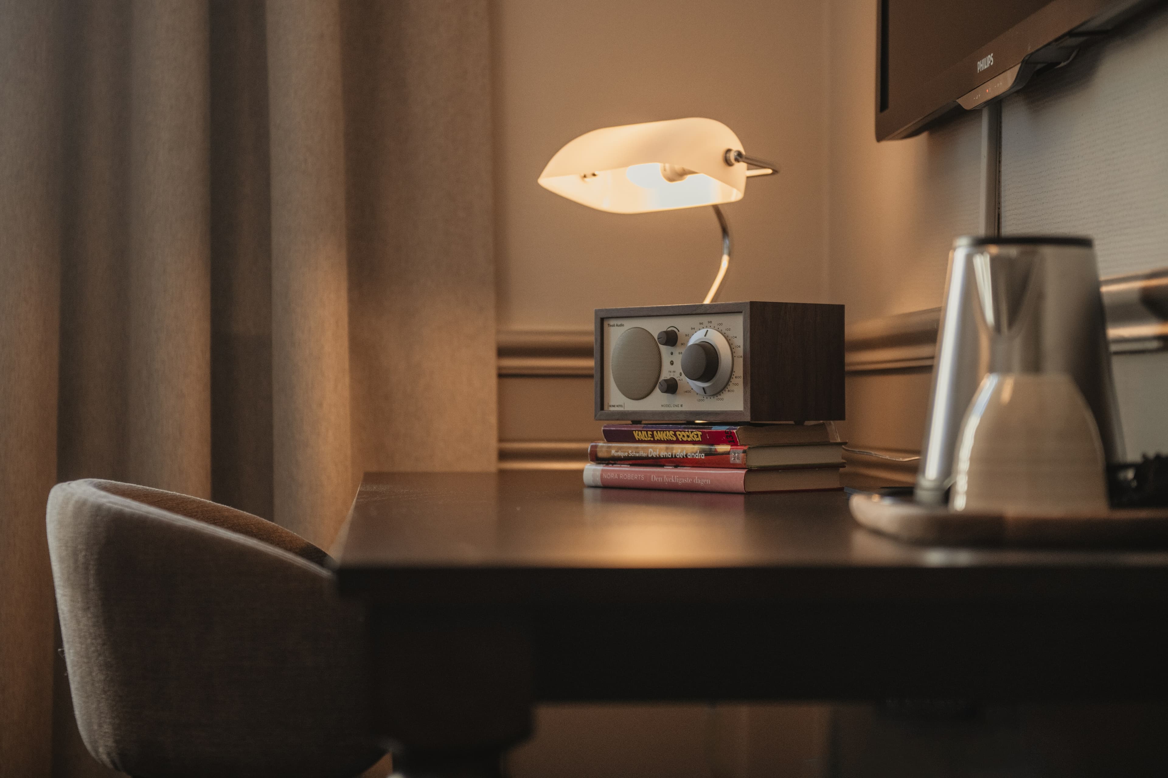 Home Hotel Post — 8