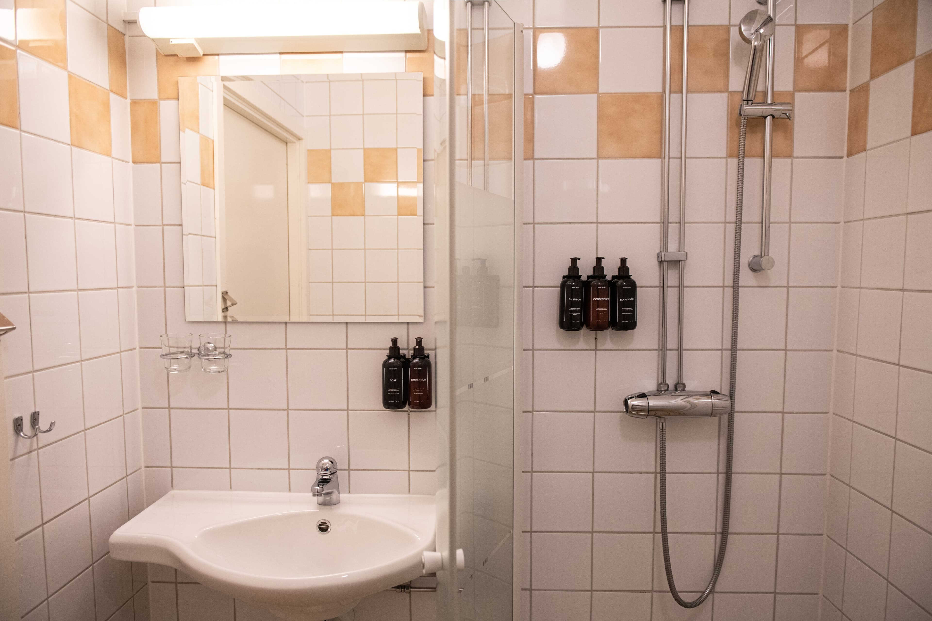 Home Hotel Etage — 11