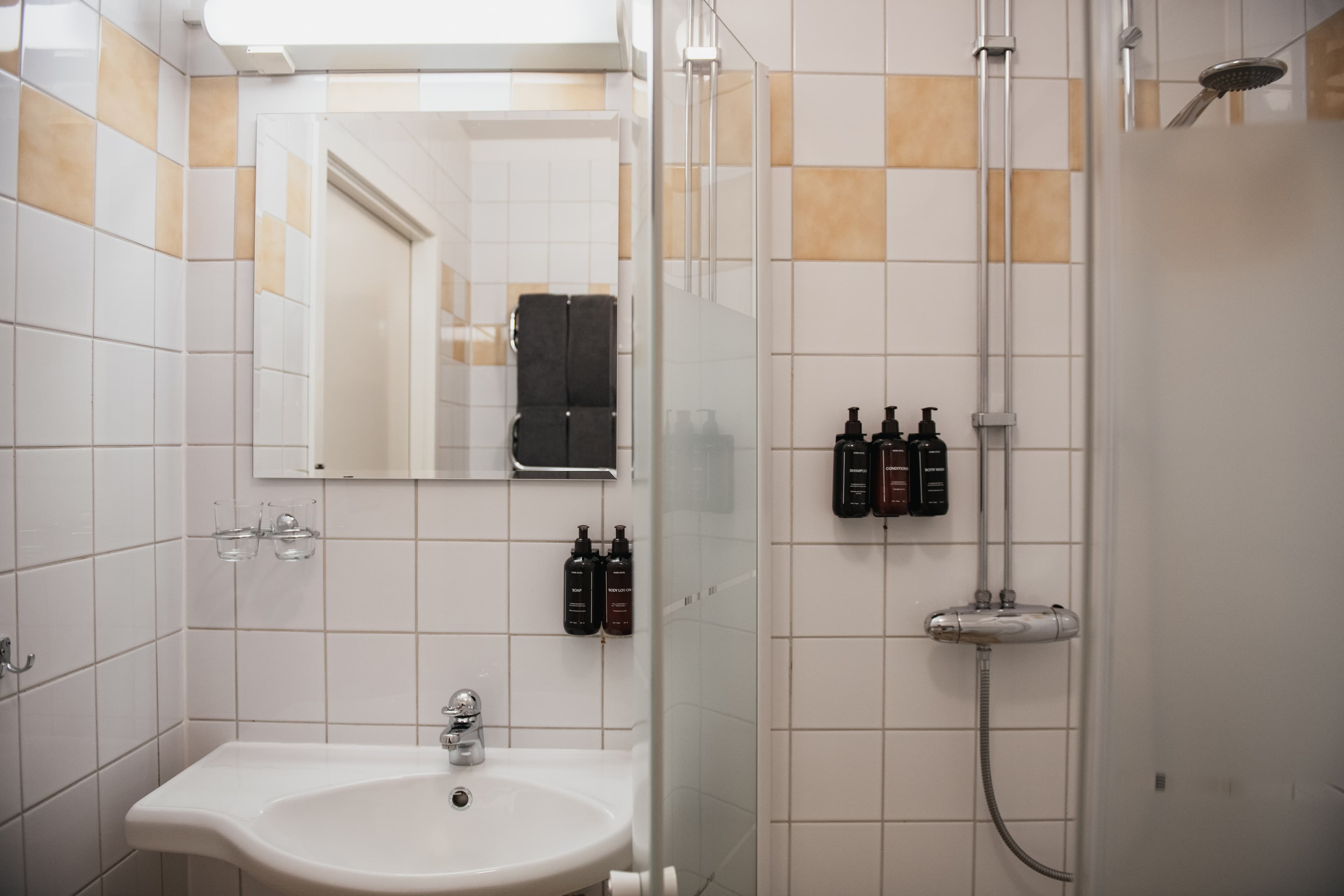 Home Hotel Etage — 15