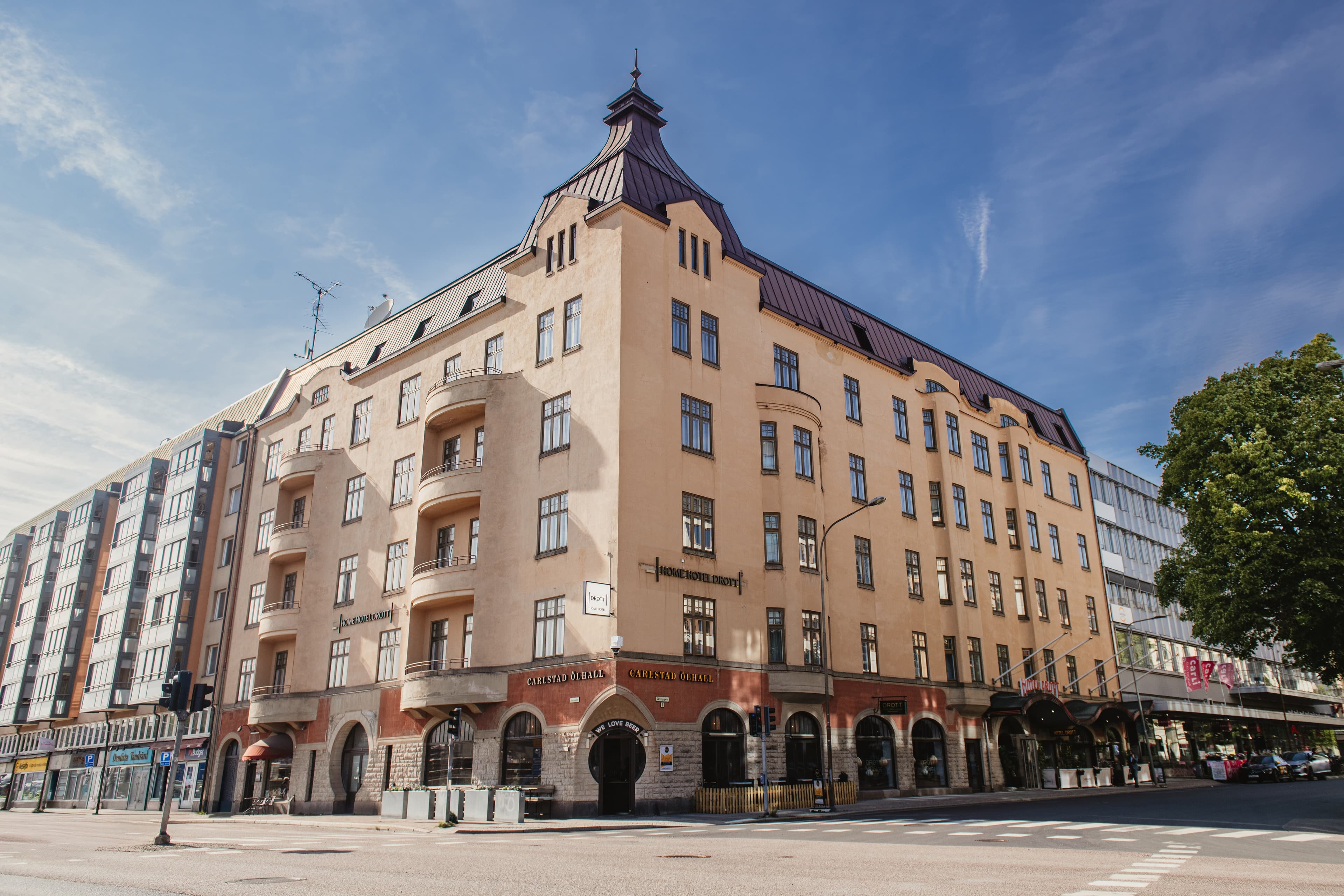 Home Hotel Drott - Image 1