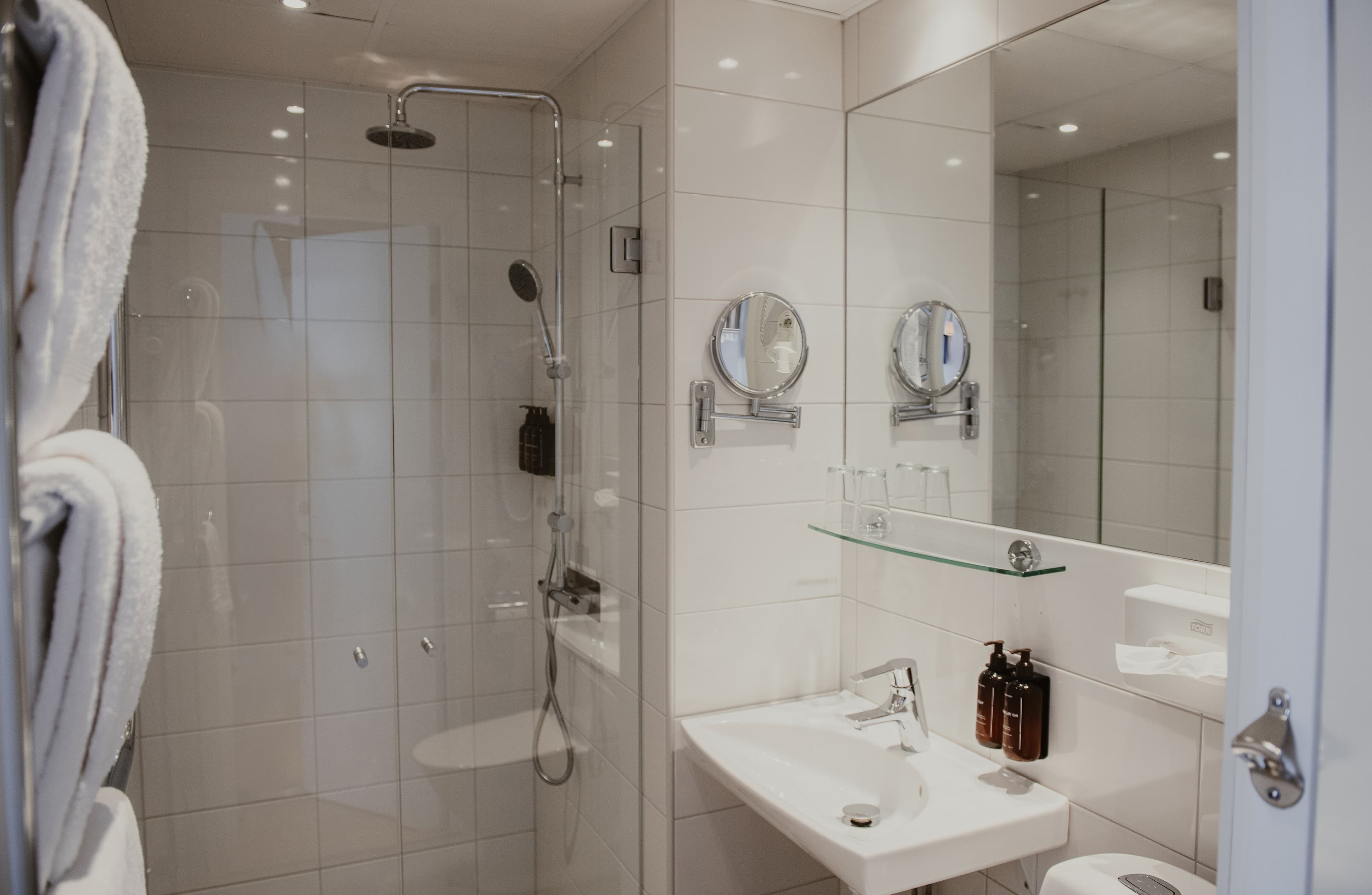 Home Hotel Drott — 9