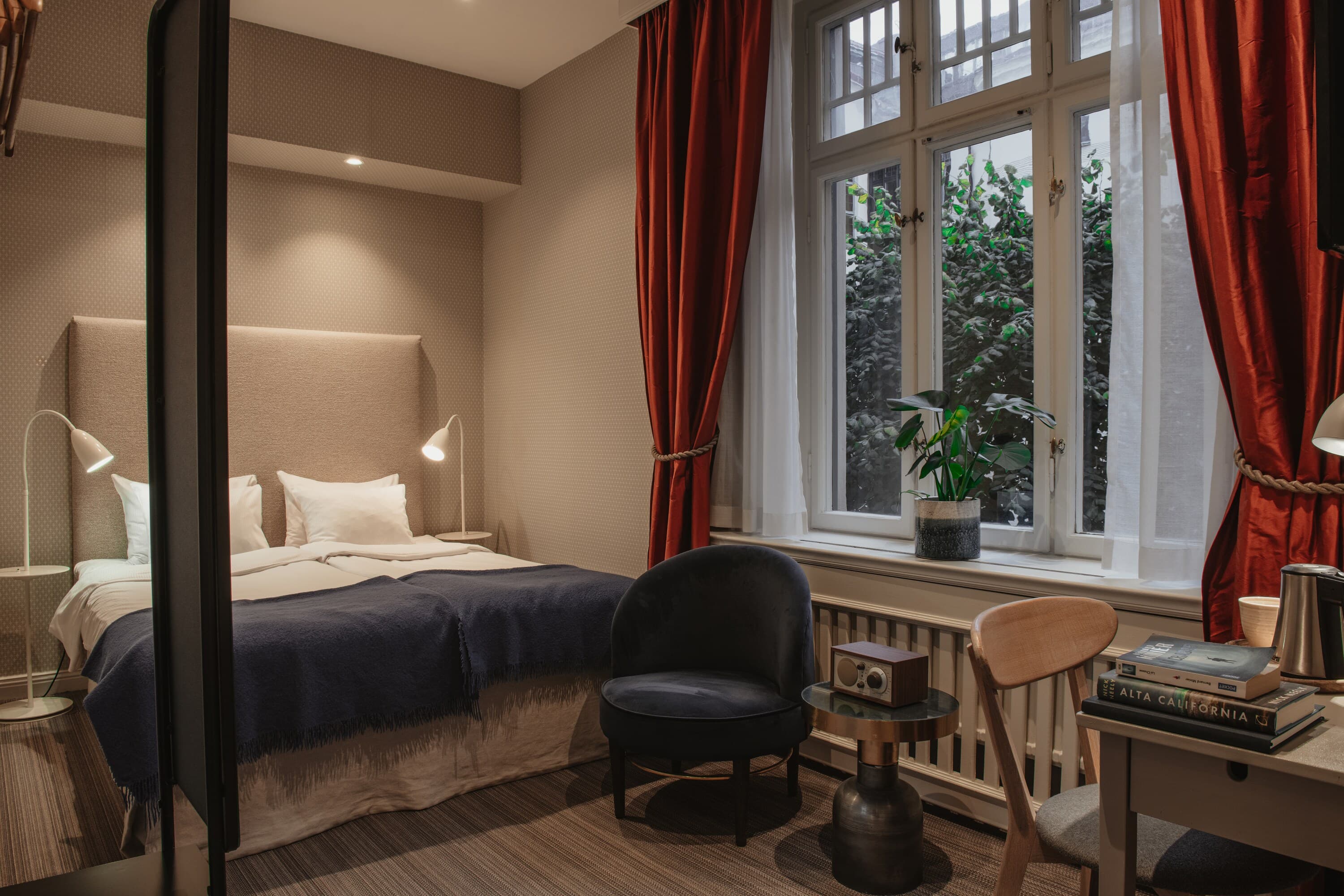 Home Hotel Wellington - Image 3