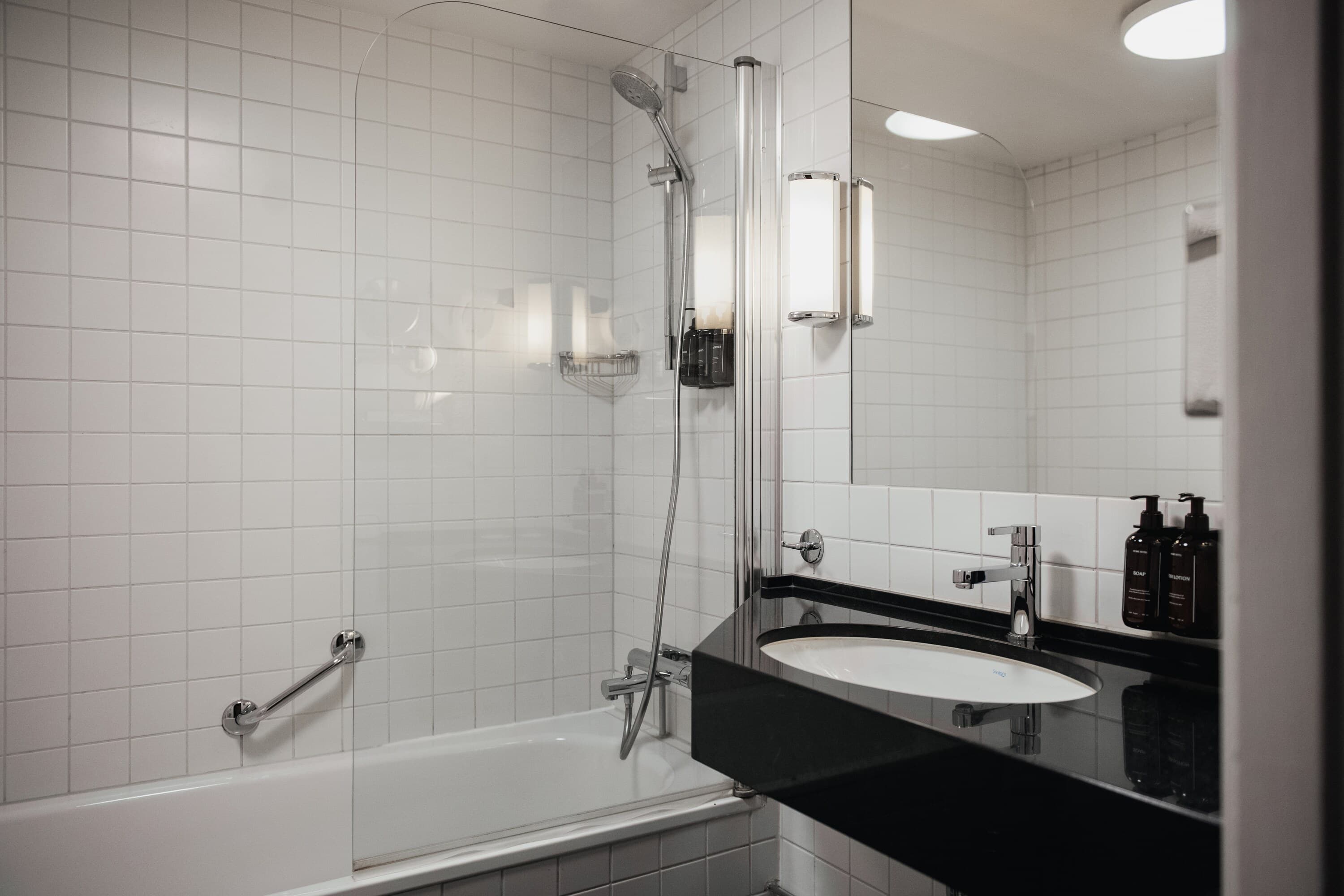 Home Hotel Wellington — 26