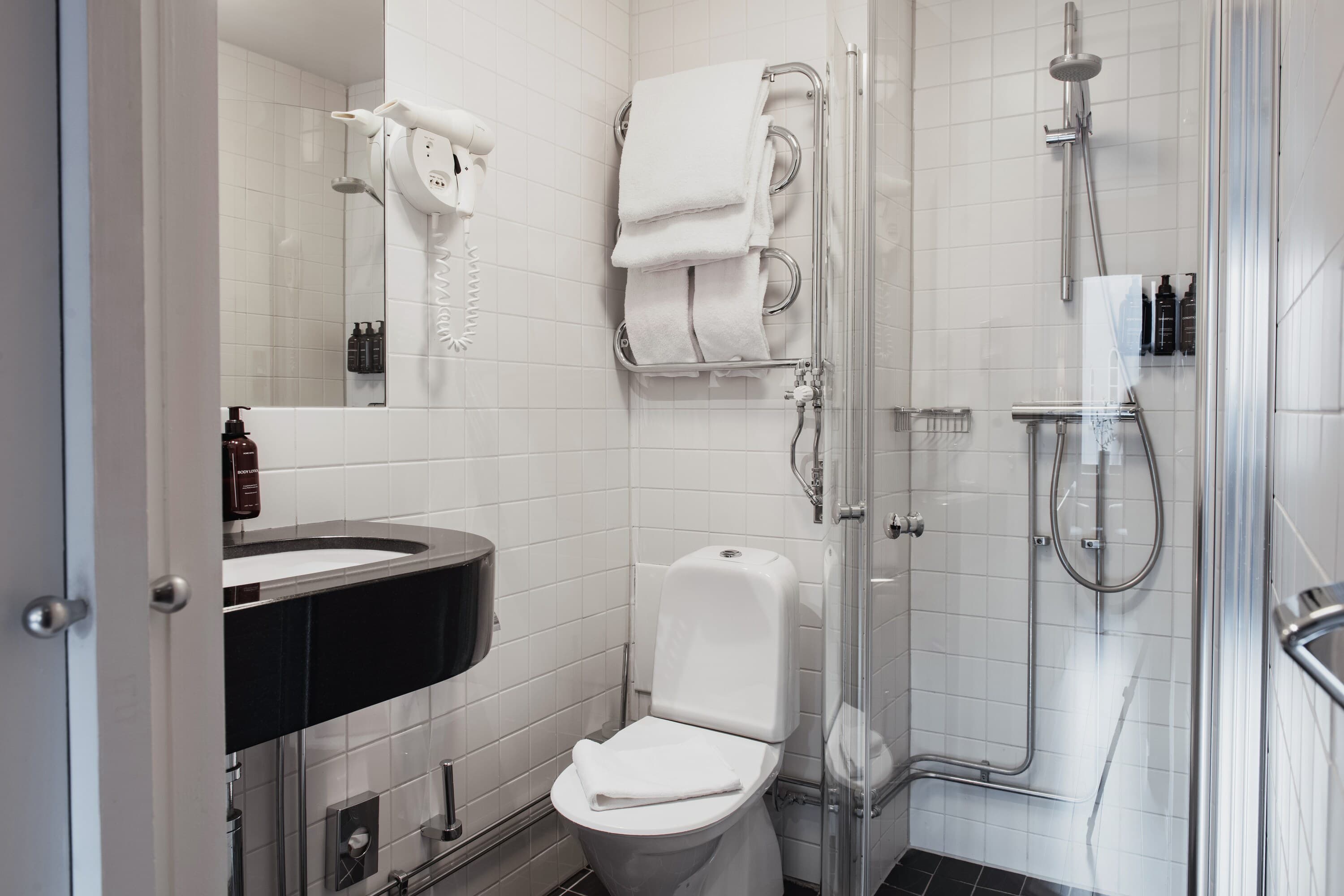 Home Hotel Wellington — 21