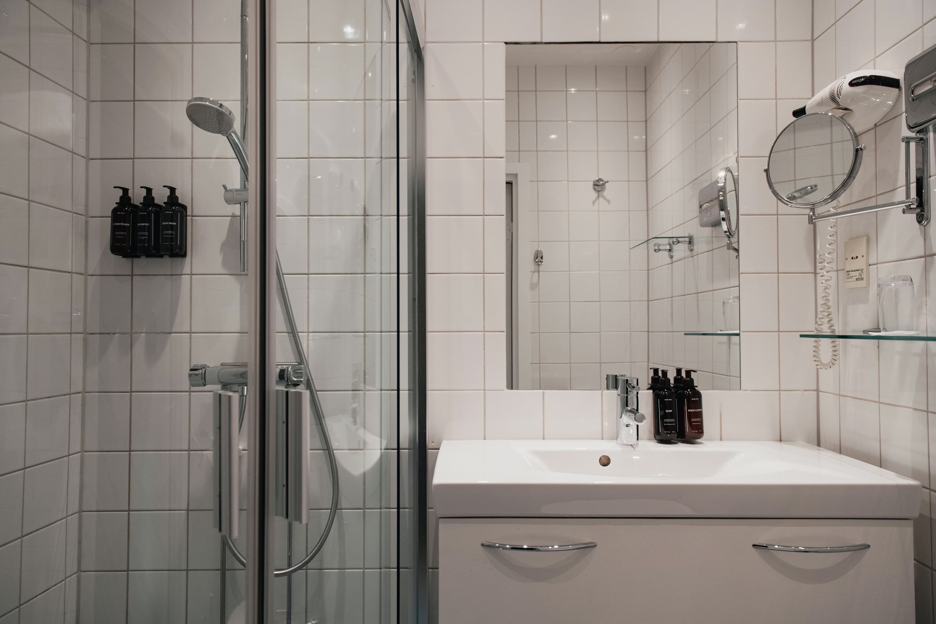 Home Hotel Wellington — 9