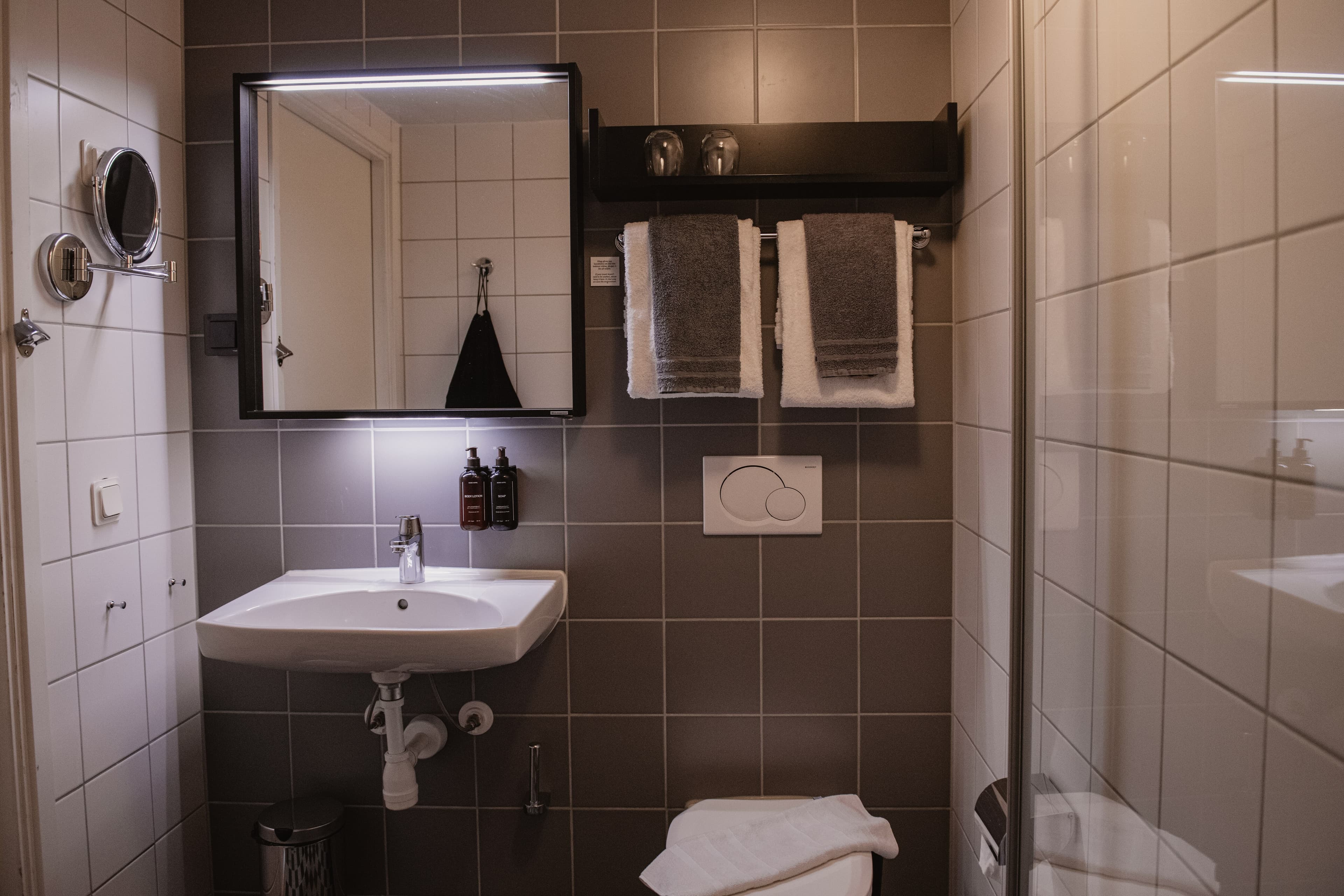 Home Hotel Odin — 14