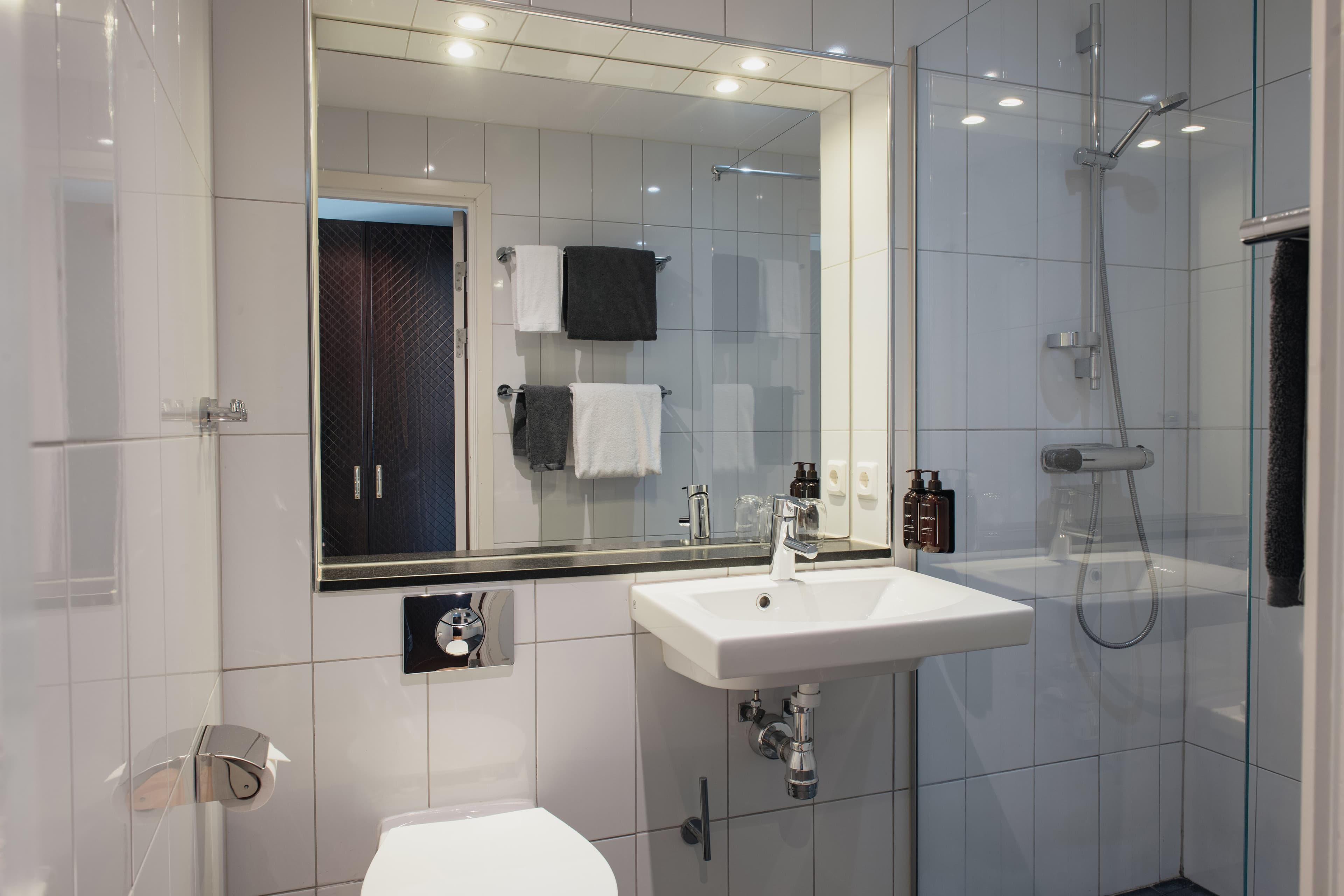 Home Hotel Grand Helsingborg - Image 5