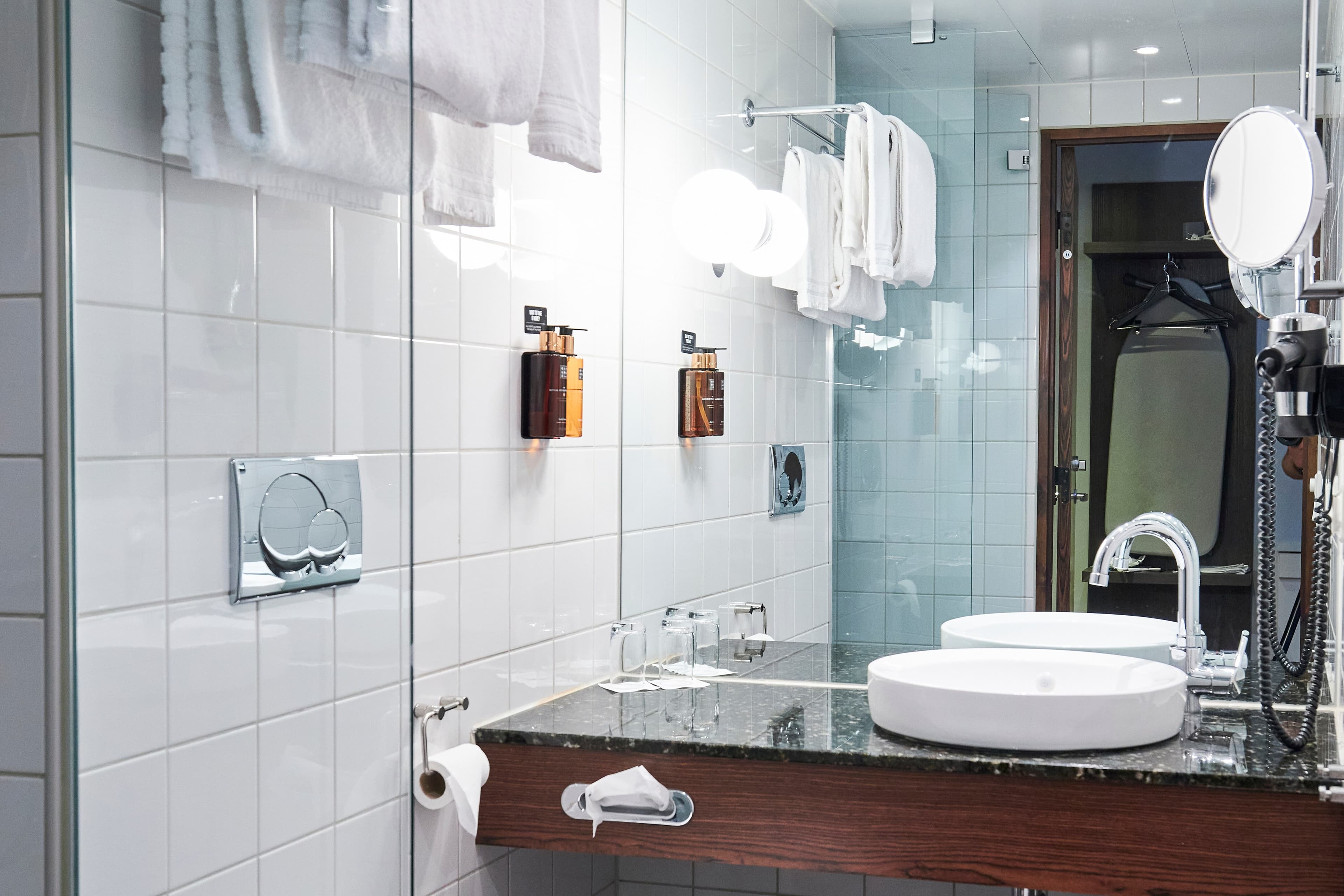 Clarion Hotel Post — 6