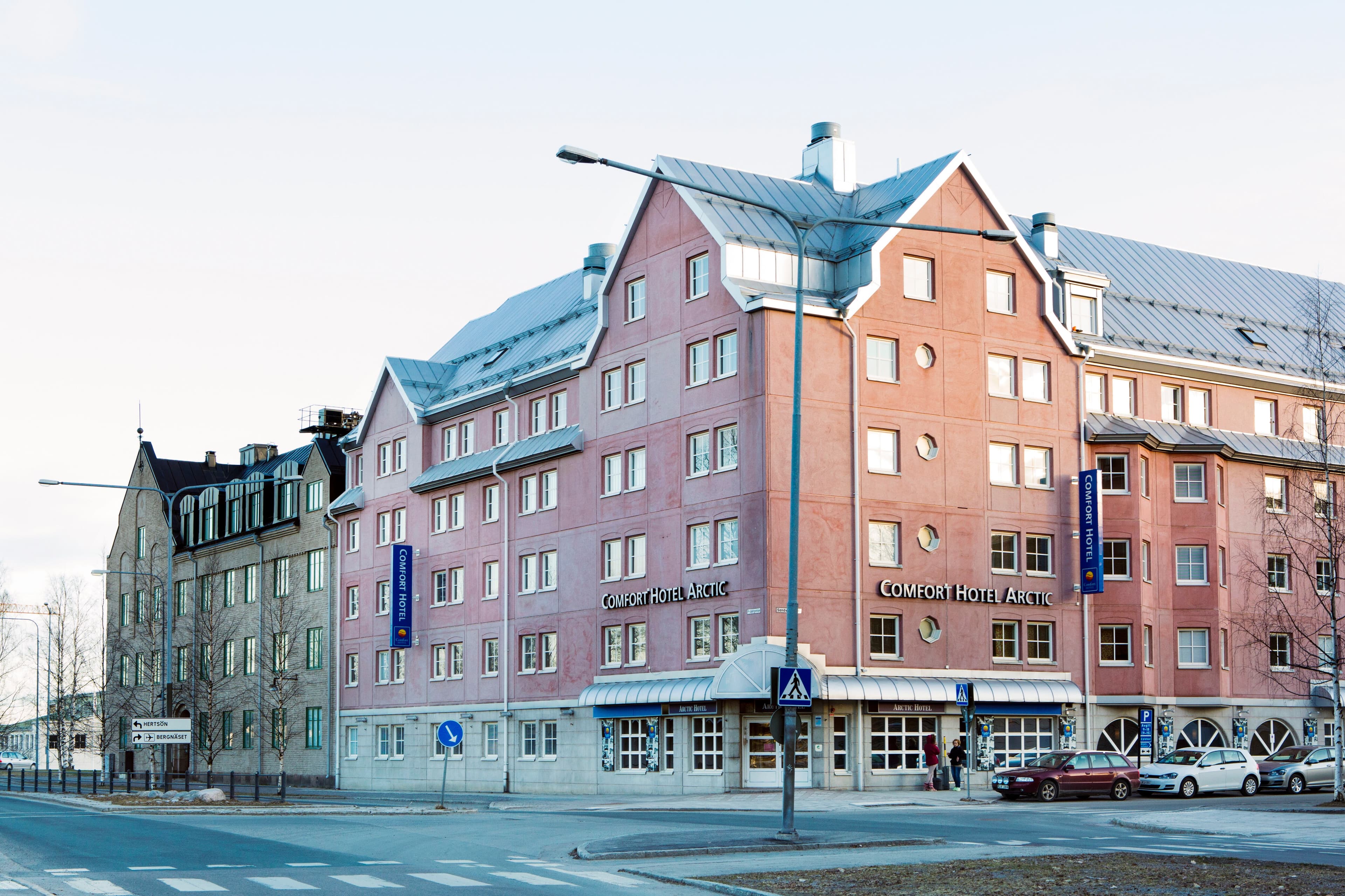 Comfort Hotel Arctic - Image 1