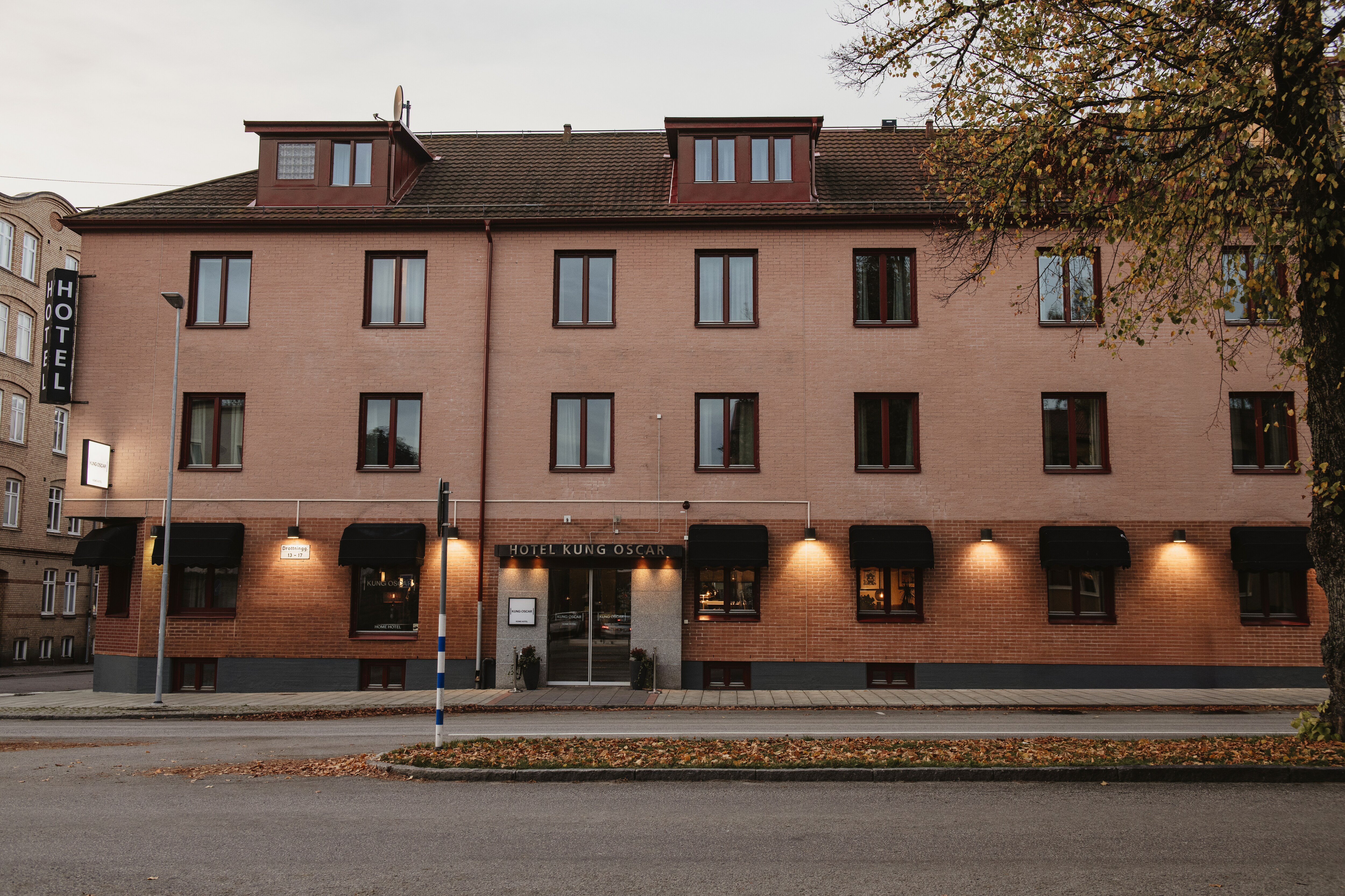 Home Hotel Kung Oscar - Image 1