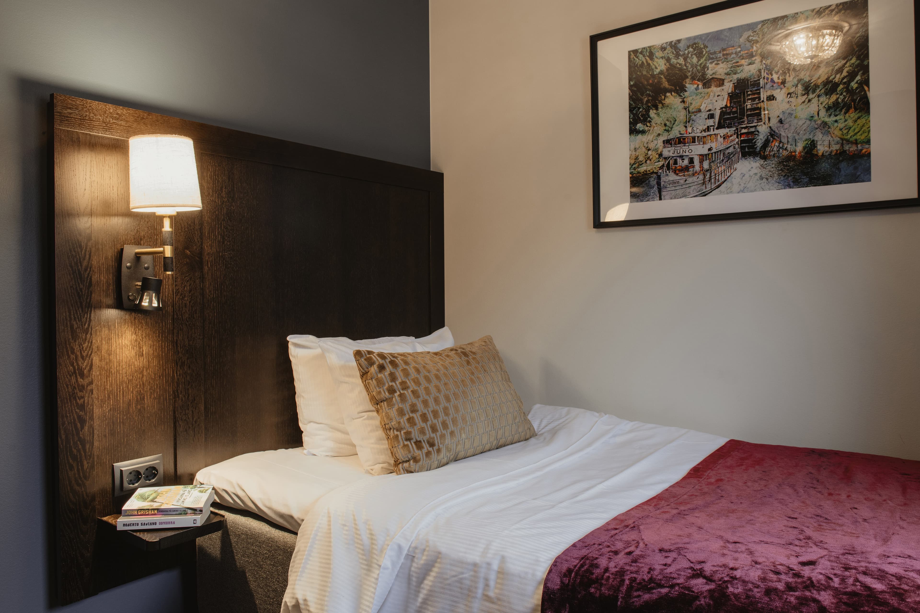 Home Hotel Kung Oscar — 9