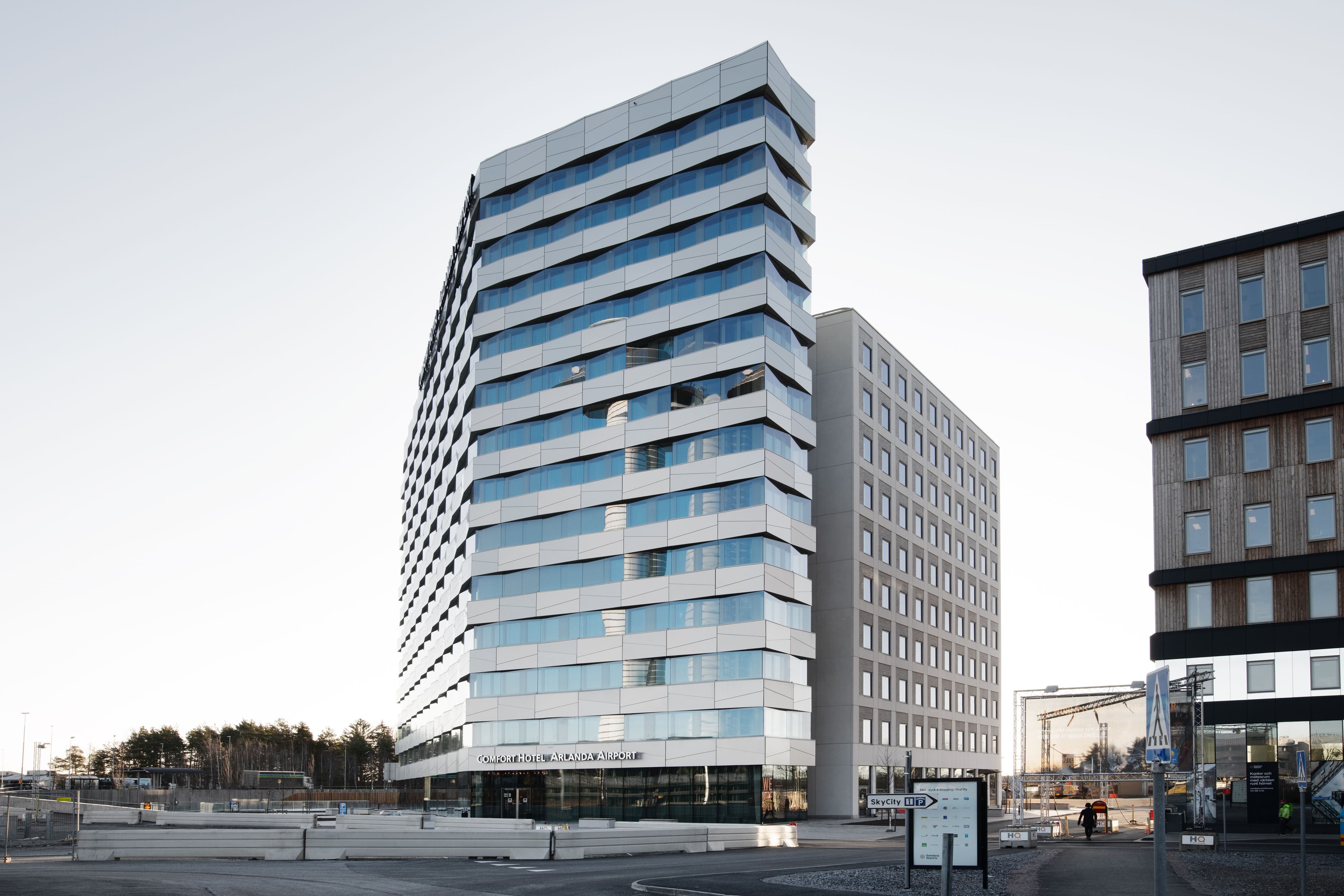Comfort Hotel Arlanda Airport Terminal - Image 1