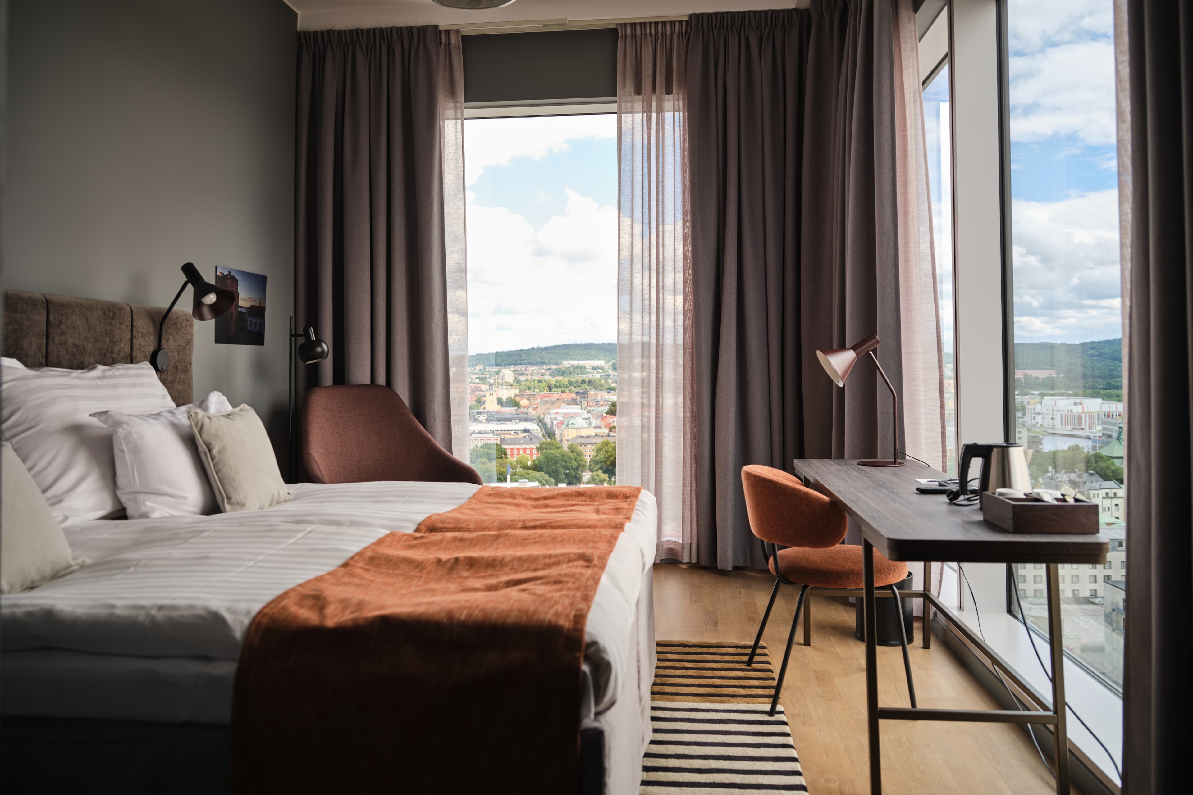 Quality Hotel Match - Image 1