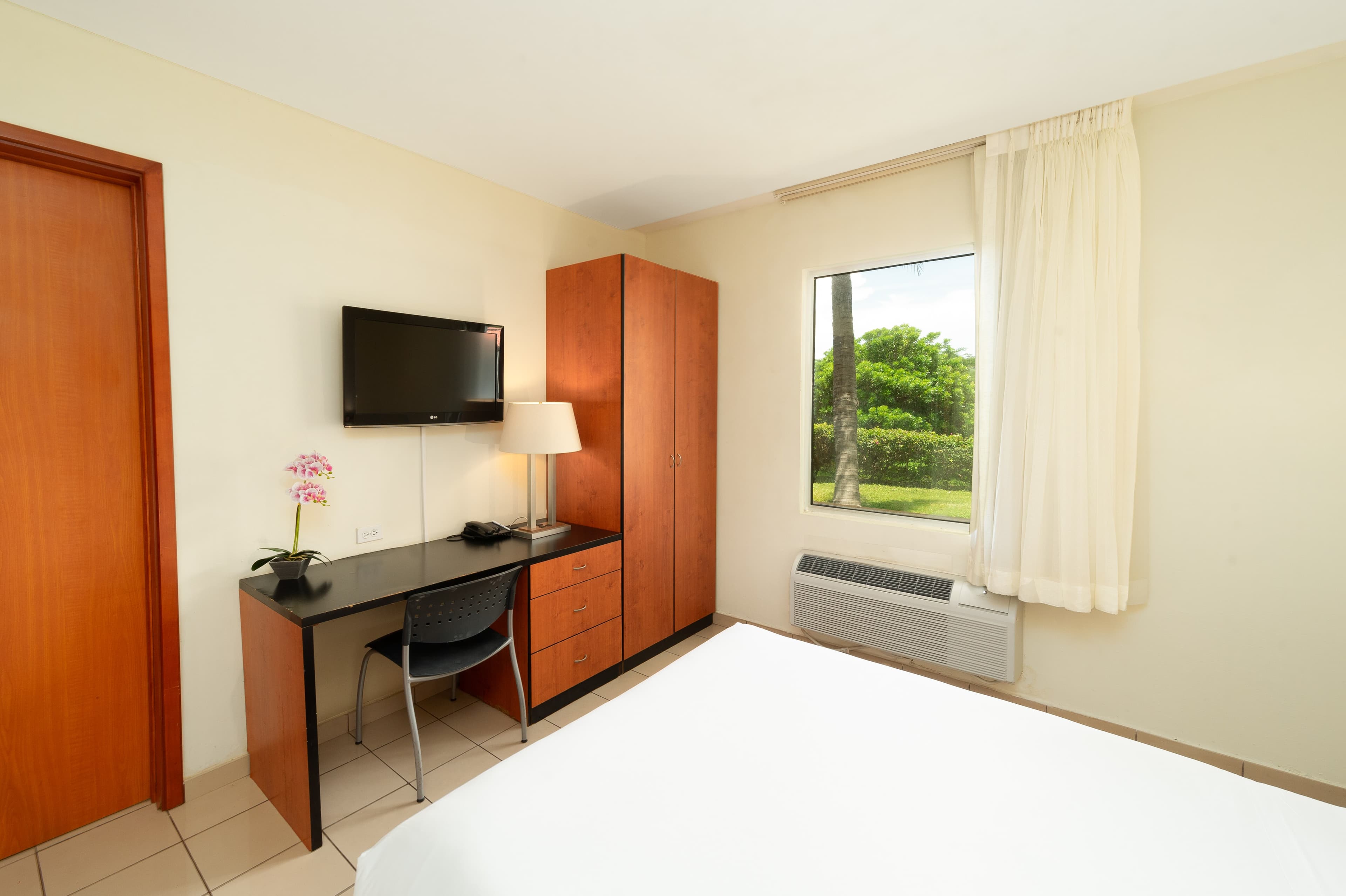 Comfort Inn Real La Union - Image 3
