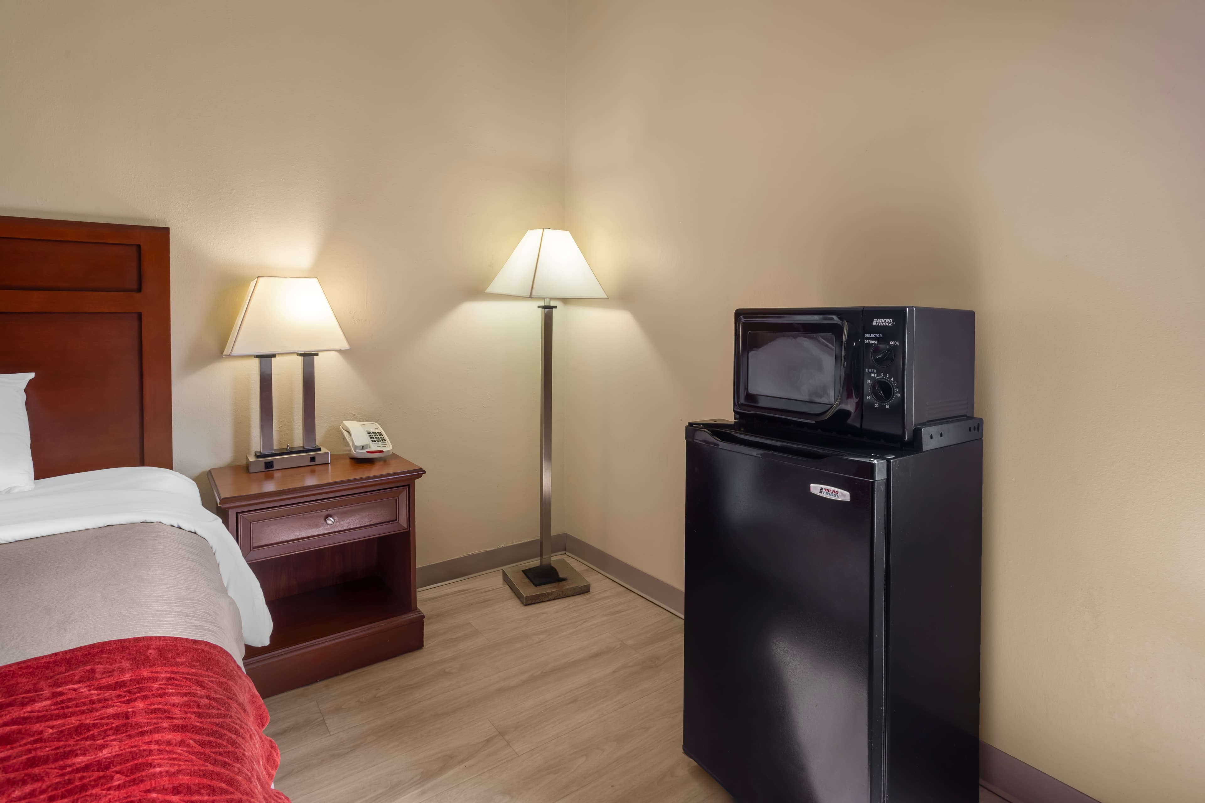 Econo Lodge Newport Smoky Mountains Gateway — 4