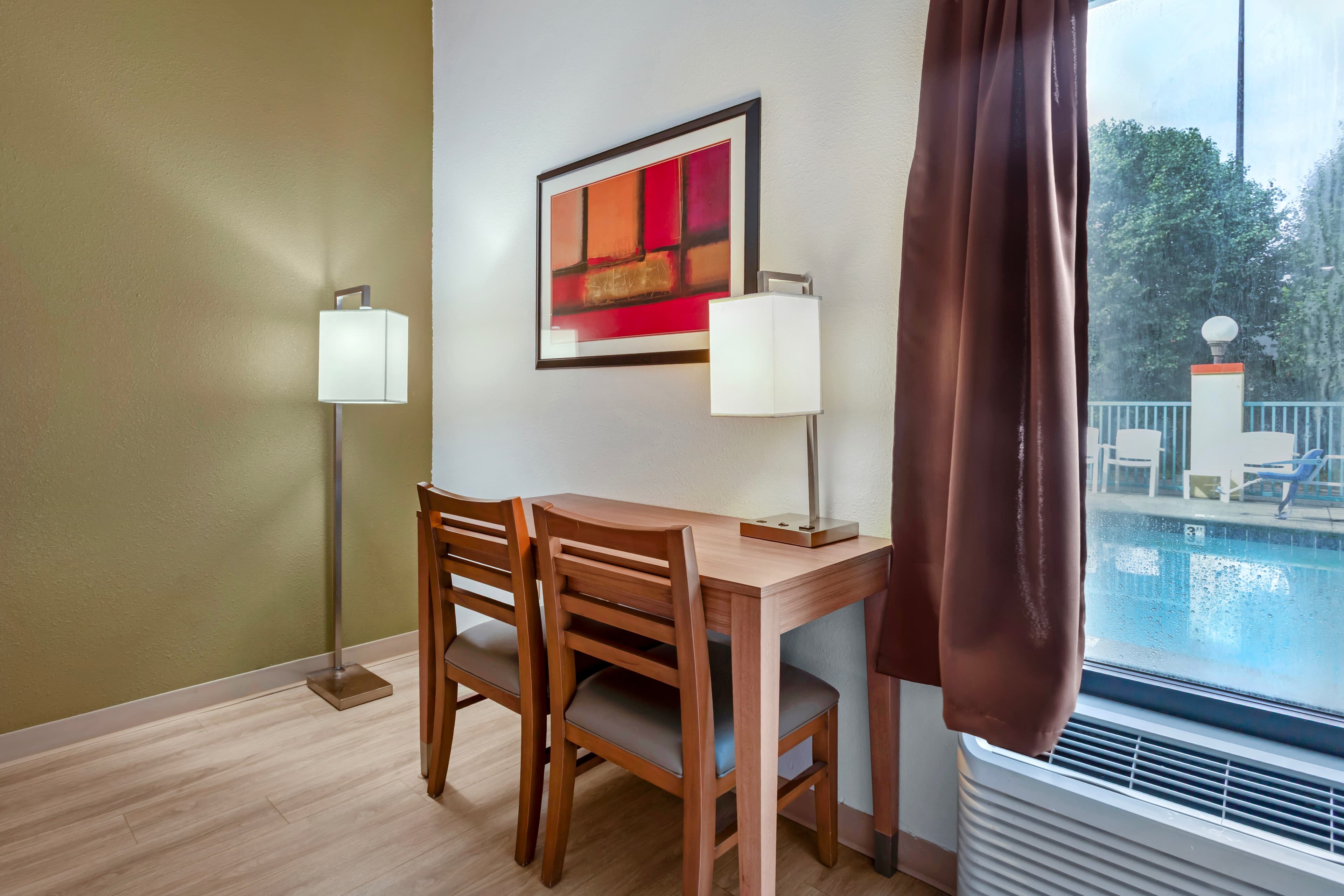 Econo Lodge Newport Smoky Mountains Gateway — 12