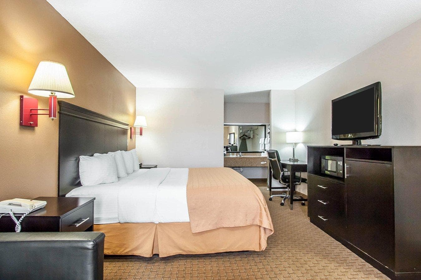 Quality Inn Savannah South - Image 4